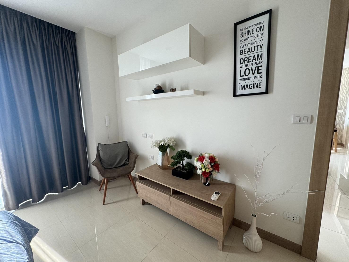 For SaleCondoPattaya, Bangsaen, Chonburi : For Sale Condo Riviera Wongamat 1 Beds Corner Type (S03-1989S)