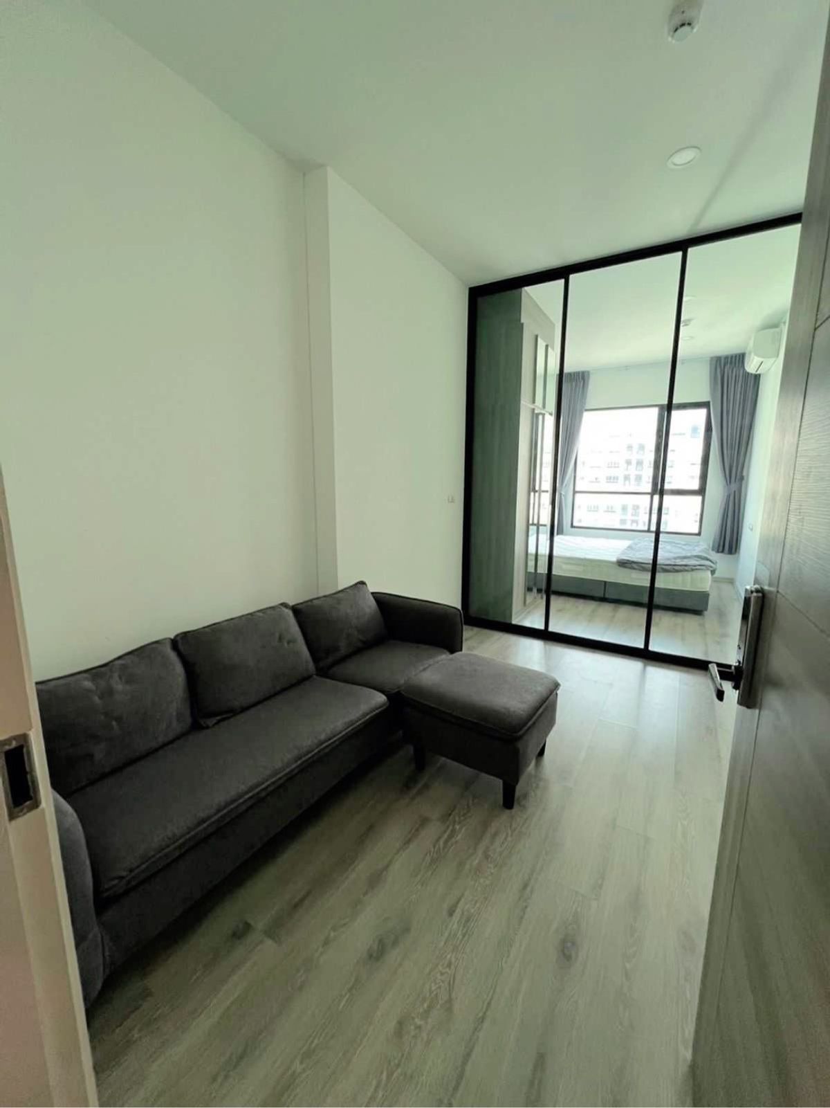 For RentCondoRamkhamhaeng, Hua Mak : [💥For rent] 𝐊𝐧𝐢𝐠𝐡𝐭𝐬𝐛𝐫𝐢𝐝𝐠𝐞 𝐜𝐨𝐥𝐥𝐚𝐠𝐞 𝐫𝐚𝐦𝐤𝐚𝐦𝐡𝐞𝐚𝐧𝐠  is a condo with furniture, good location near the BTS, ready to move in, welcome to make a reservation for viewing every day💞