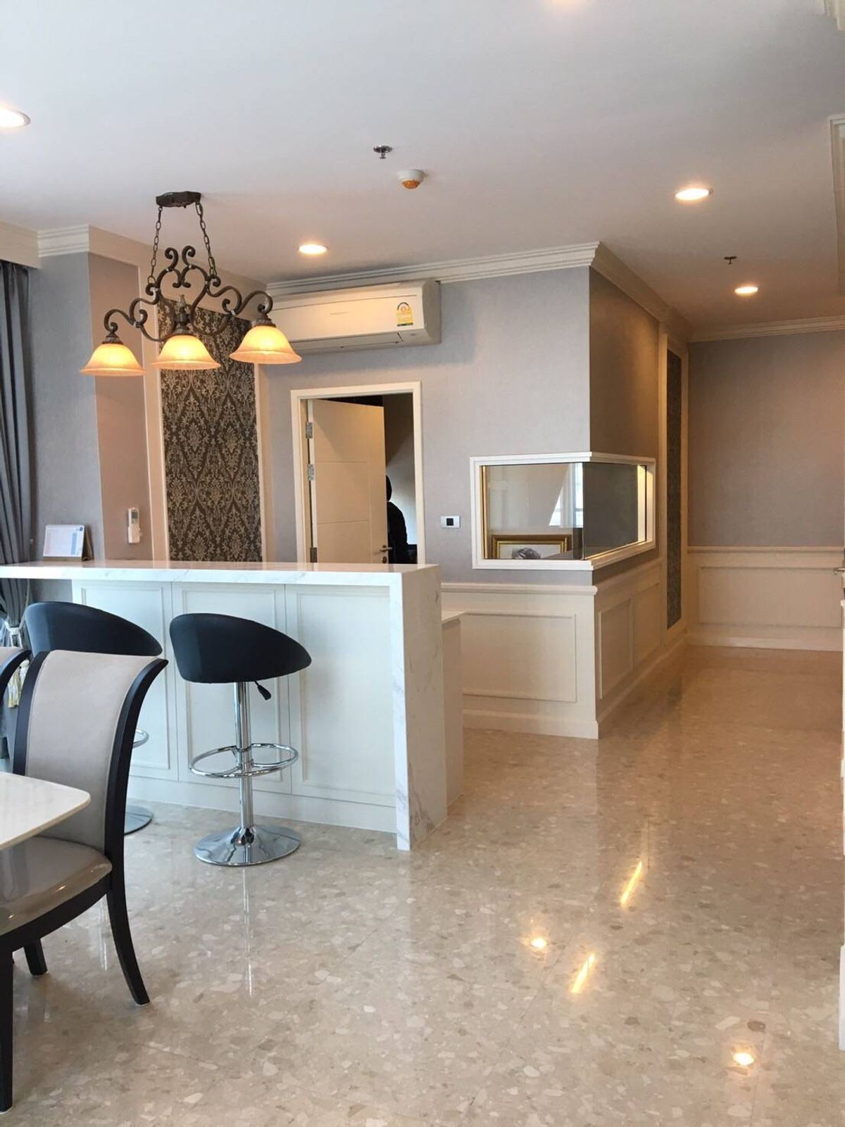 For SaleCondoSukhumvit, Asoke, Thonglor : Condo for sale The Crest Sukhumvit 34, near BTS, Thonglor 150 meters.