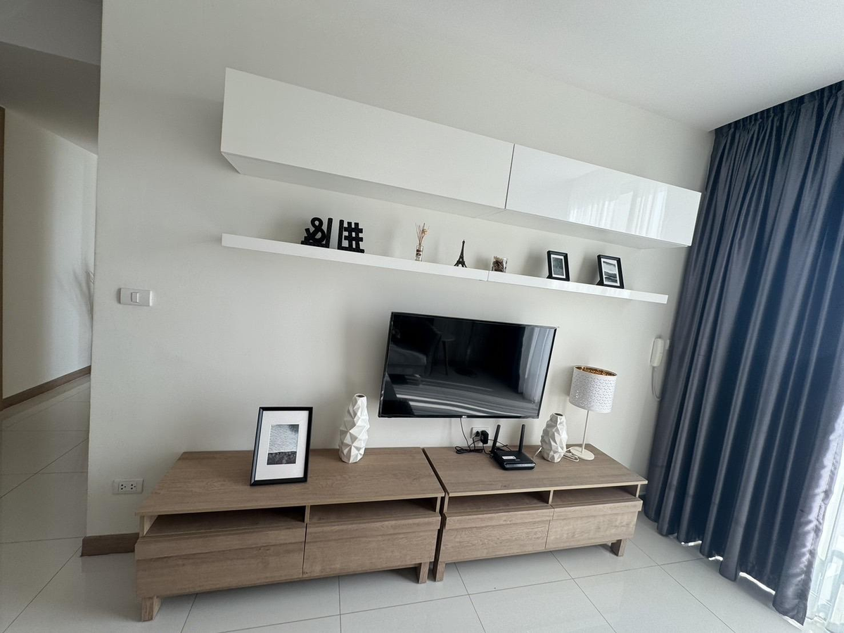For SaleCondoPattaya, Bangsaen, Chonburi : For Sale Condo Riviera Wongamat 1 Beds Corner Type (S03-1989S)