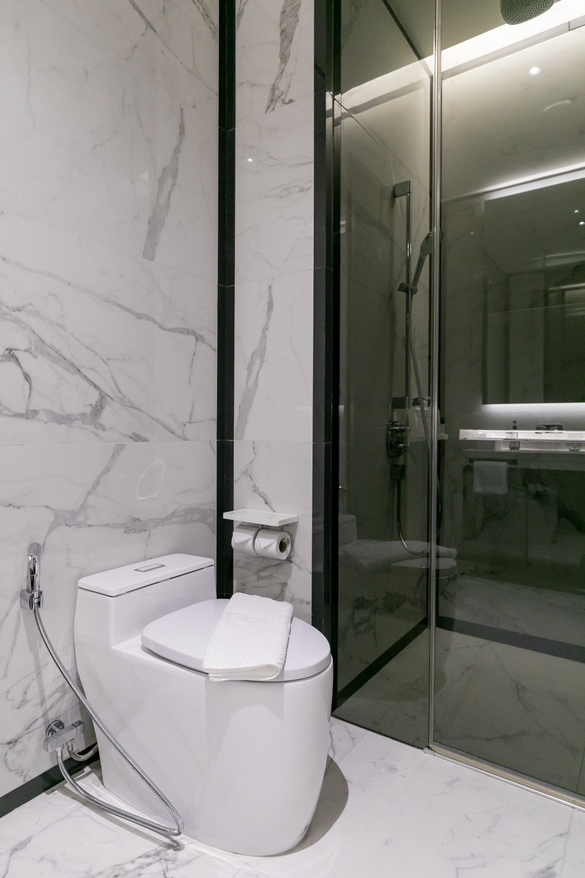 For SaleCondoSukhumvit, Asoke, Thonglor : Condo for sale The Bangkok Thonglor, Thong Lo, Soi 1, next to the Lak Thong Lo Road, near BTS Thonglor 600 meters, 95 sqm.