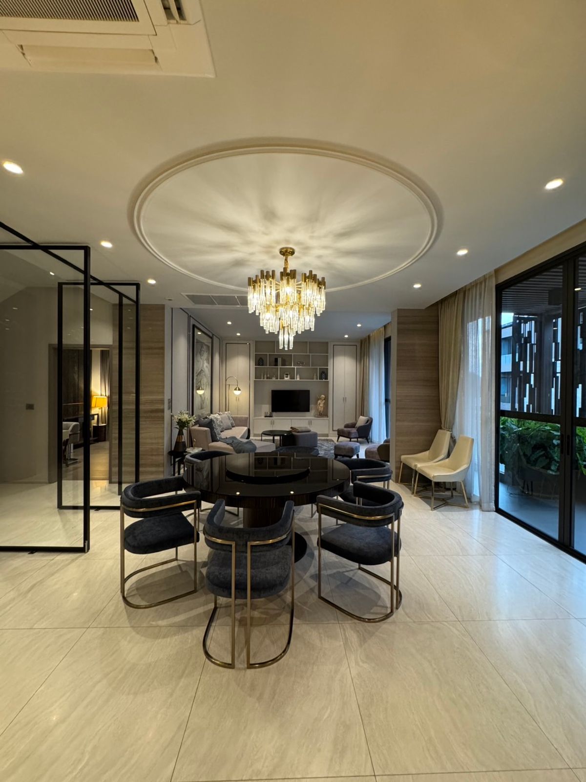 ให้เช่าบ้านพัฒนาการ ศรีนครินทร์ : For Rent | Vana Residence Rama9 | 5 Bedrooms | 500 Sq.m. 