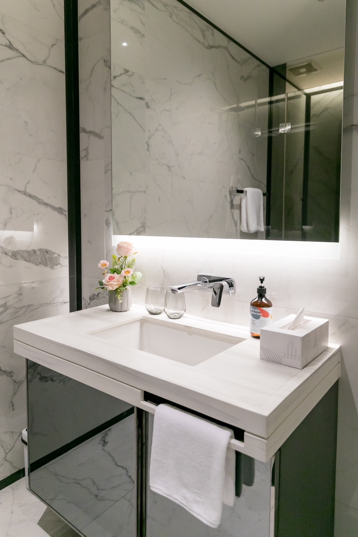 For SaleCondoSukhumvit, Asoke, Thonglor : Condo for sale The Bangkok Thonglor, Thong Lo, Soi 1, next to the Lak Thong Lo Road, near BTS Thonglor 600 meters, 95 sqm.