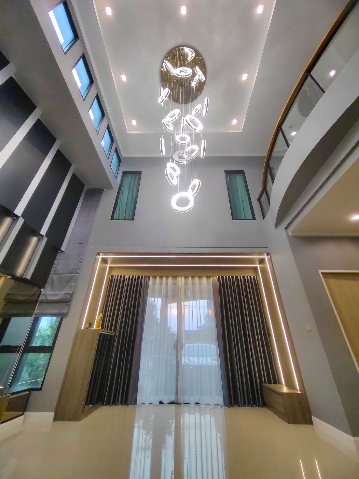 ขายบ้านลาดพร้าว101 แฮปปี้แลนด์ : 📢👇ขายบ้านเดี่ยว 3 ชั้น เดินทางสะดวกหลายเส้นทาง ใกล้โรงเรียนนานาชาติหลายแห่งใกล้สถานีรถไฟฟ้า ปากซอย ลาดพร้าว 101