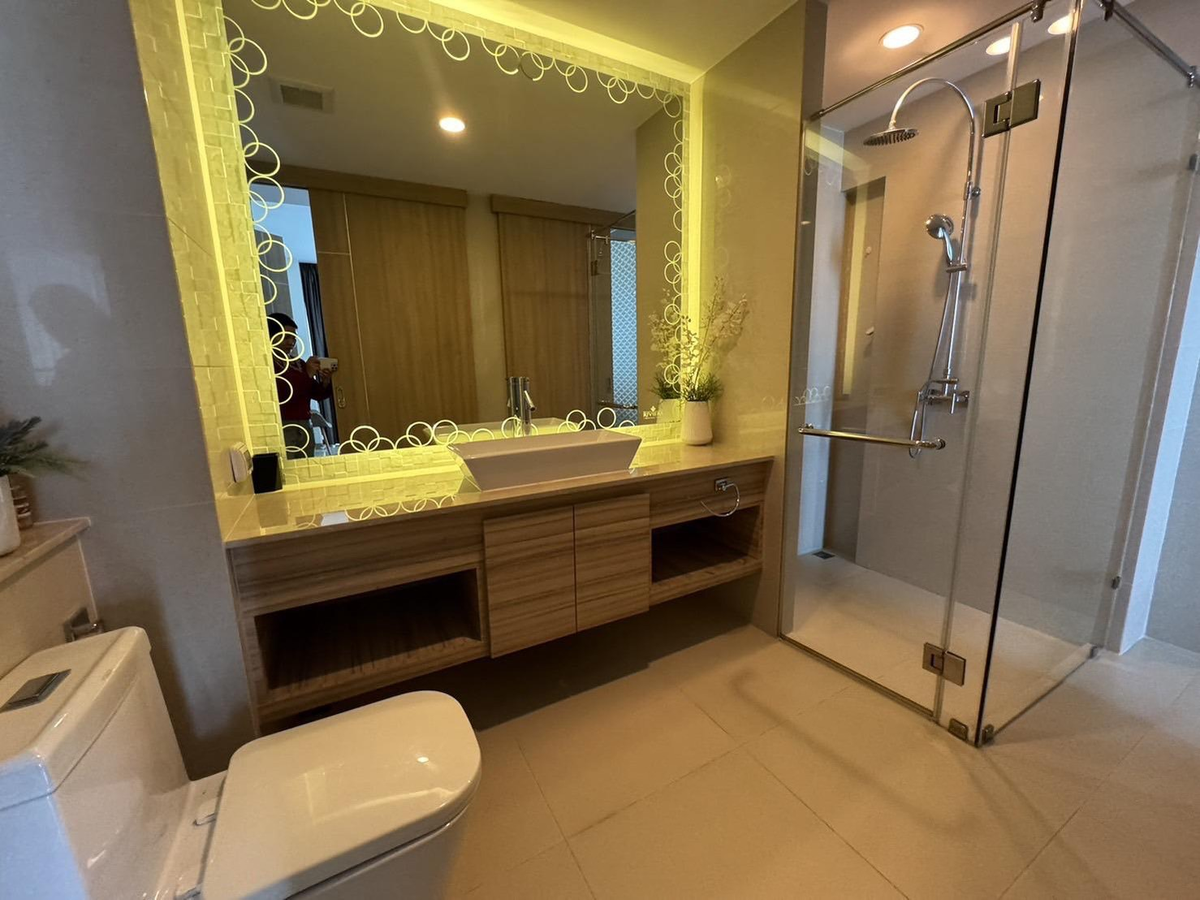 For SaleCondoPattaya, Bangsaen, Chonburi : For Sale Condo Riviera Wongamat 1 Beds Corner Type (S03-1989S)