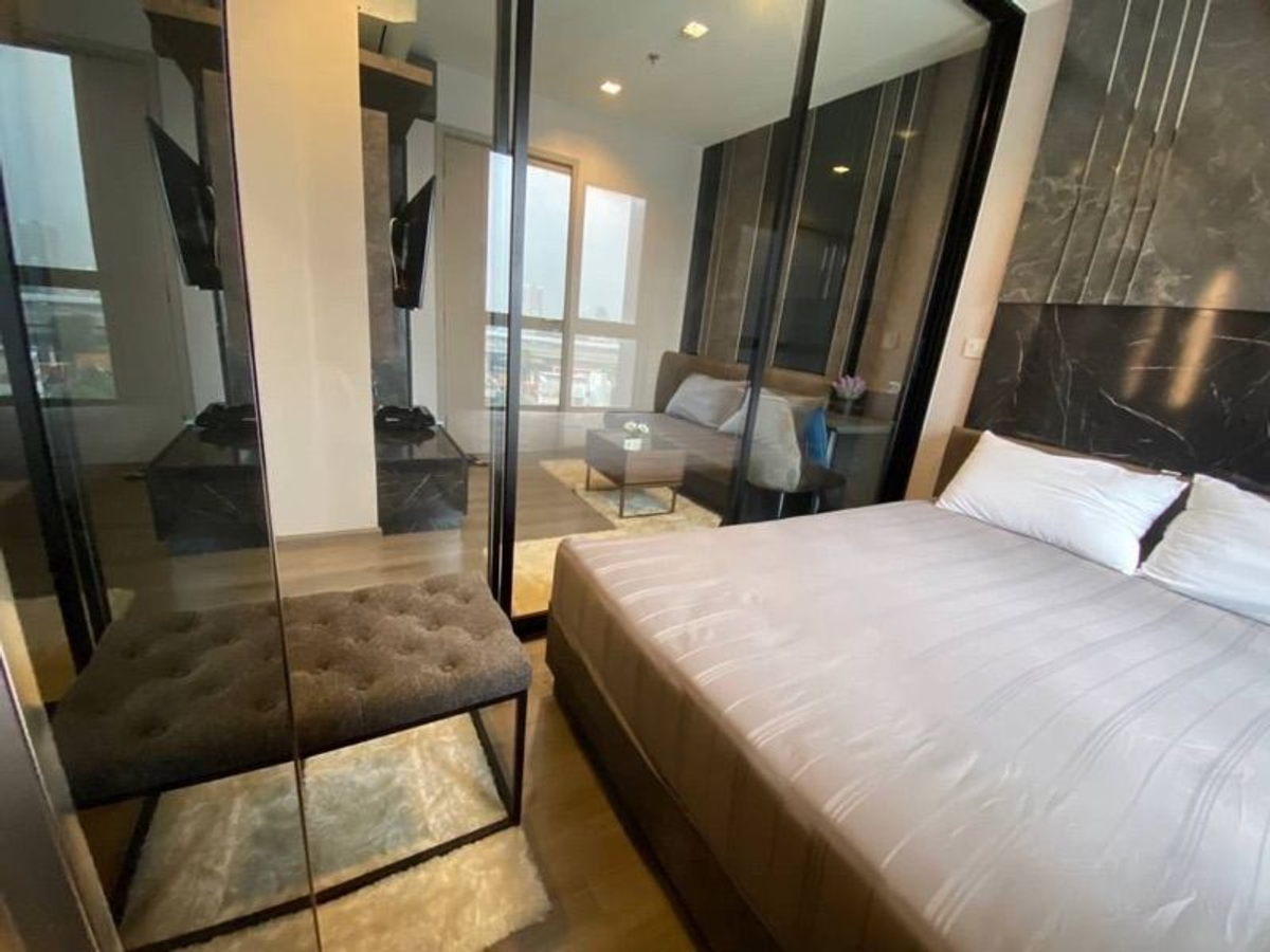 ขายคอนโดรัตนาธิเบศร์ สนามบินน้ำ พระนั่งเกล้า : ขาย The Politan Rive : เดอะ โพลิแทน รีฟ สนามบินน้ำ ตกแต่งพร้อมอยู่ ชั้น 32