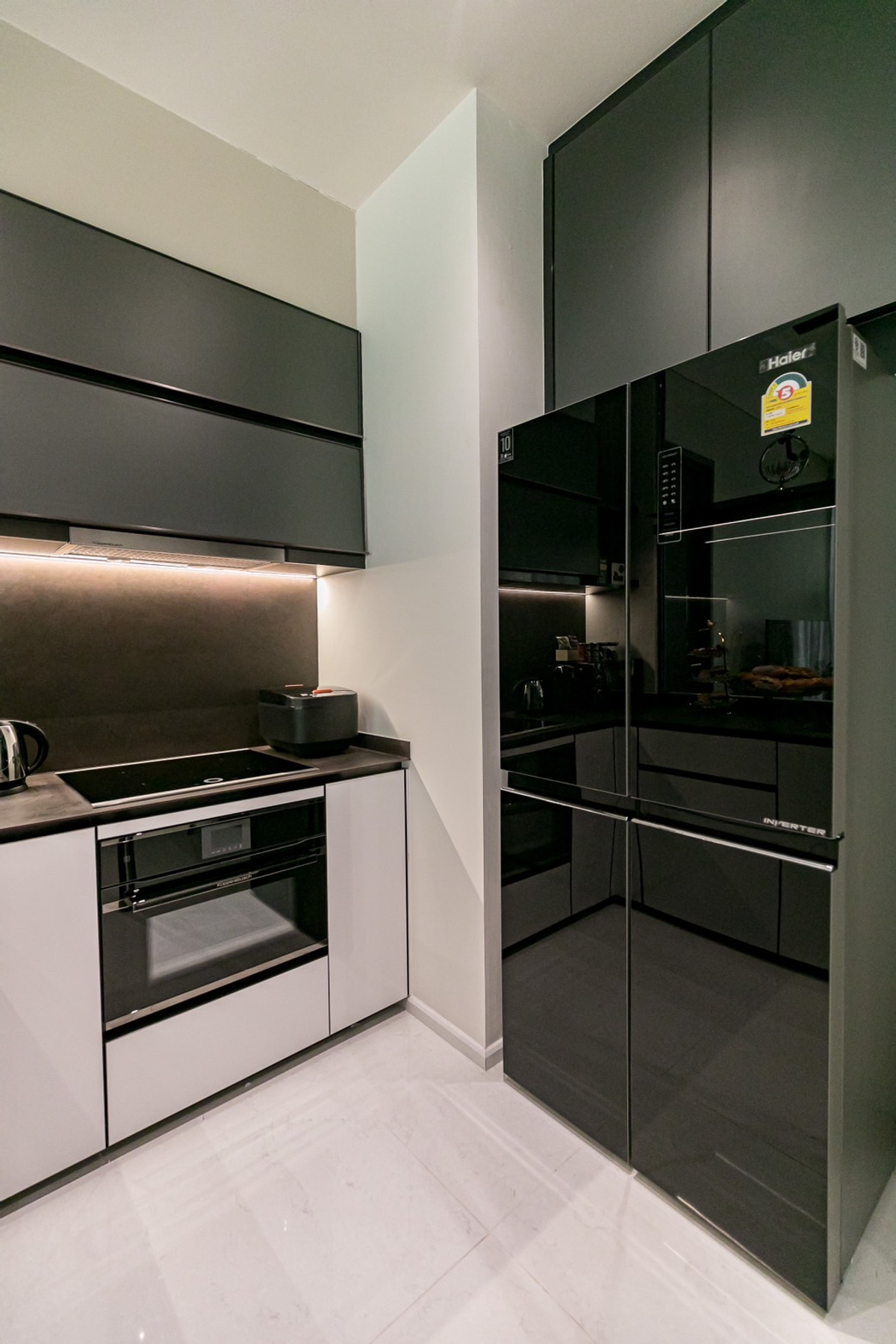 For SaleCondoSukhumvit, Asoke, Thonglor : Condo for sale The Bangkok Thonglor, Thong Lo, Soi 1, next to the Lak Thong Lo Road, near BTS Thonglor 600 meters, 95 sqm.