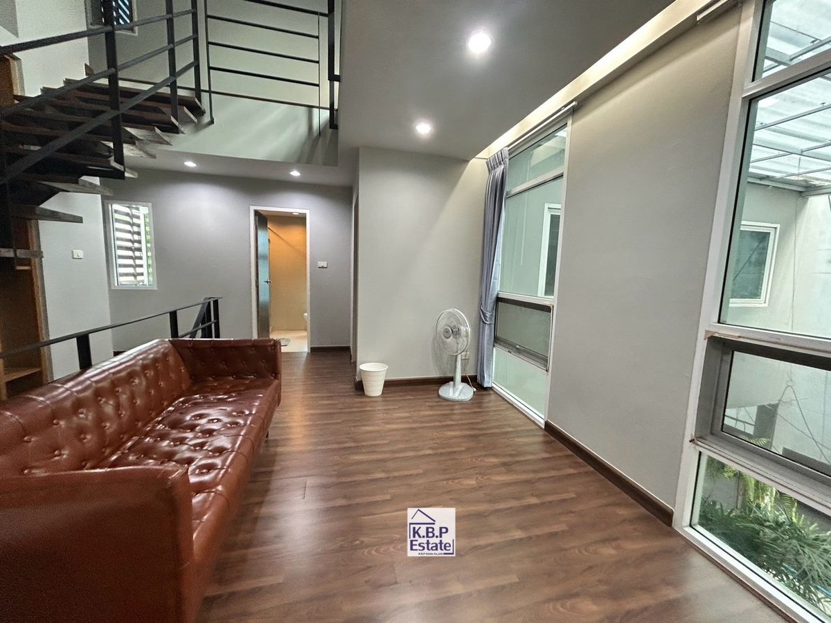 For RentTownhomeSukhumvit, Asoke, Thonglor : For RENT Single House Sukhumvit 49 (Thonglor Area) Fully Furniture Type 3 Beds 3 Baths +1MAID Room