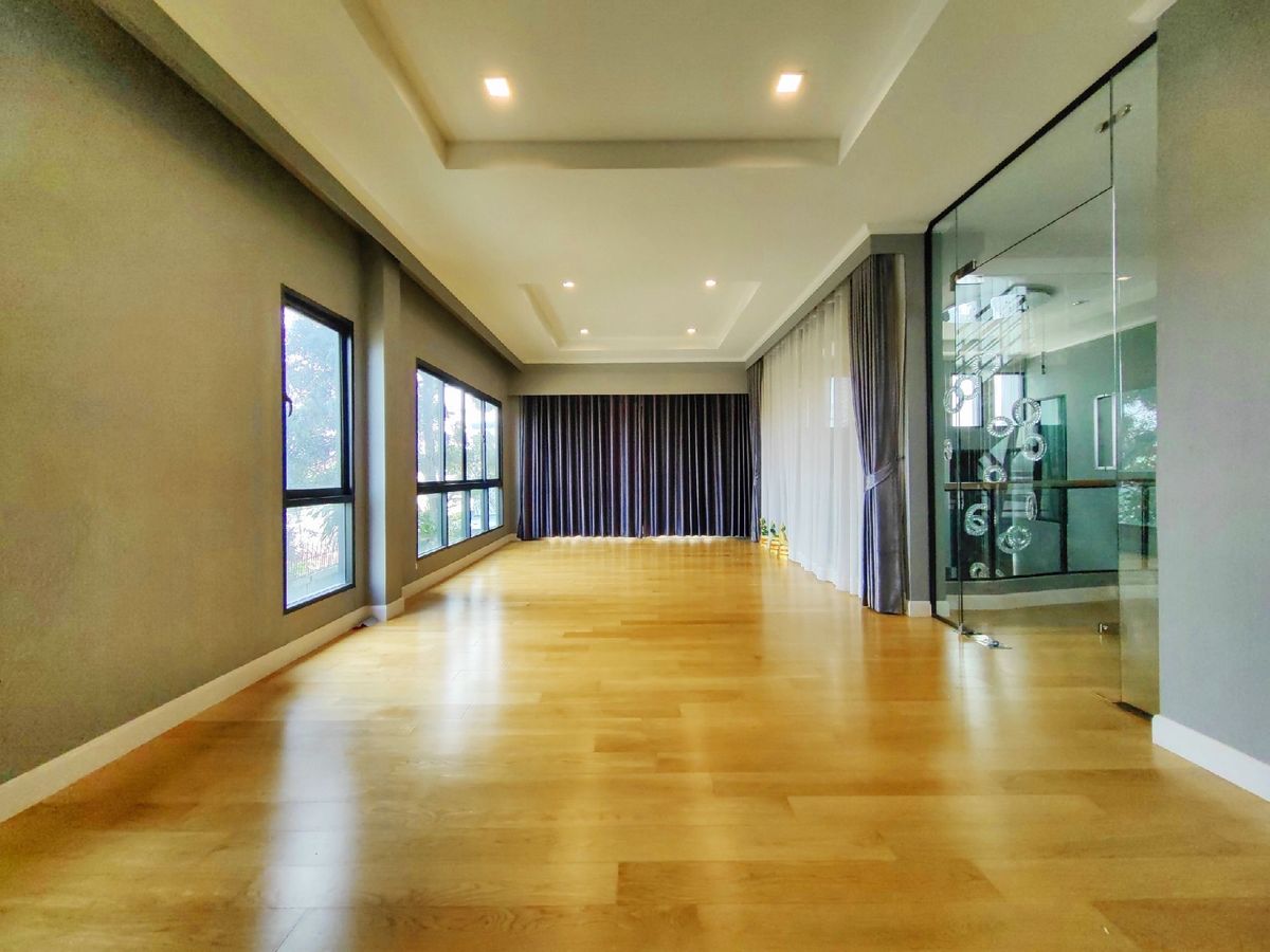 ขายบ้านลาดพร้าว101 แฮปปี้แลนด์ : 📢👇ขายบ้านเดี่ยว 3 ชั้น เดินทางสะดวกหลายเส้นทาง ใกล้โรงเรียนนานาชาติหลายแห่งใกล้สถานีรถไฟฟ้า ปากซอย ลาดพร้าว 101