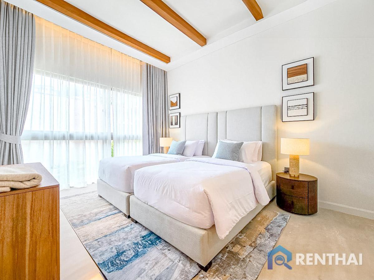 For SaleHousePhuket : Luxury Beachfront Villa in Phuket