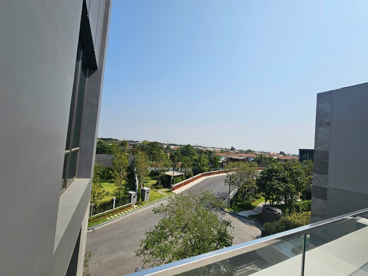 For SaleHouseLadkrabang, Suwannaphum Airport : New Modern House for Sale @ Grand Bangkok Boulevard Yard Bangna 55.9 MB*