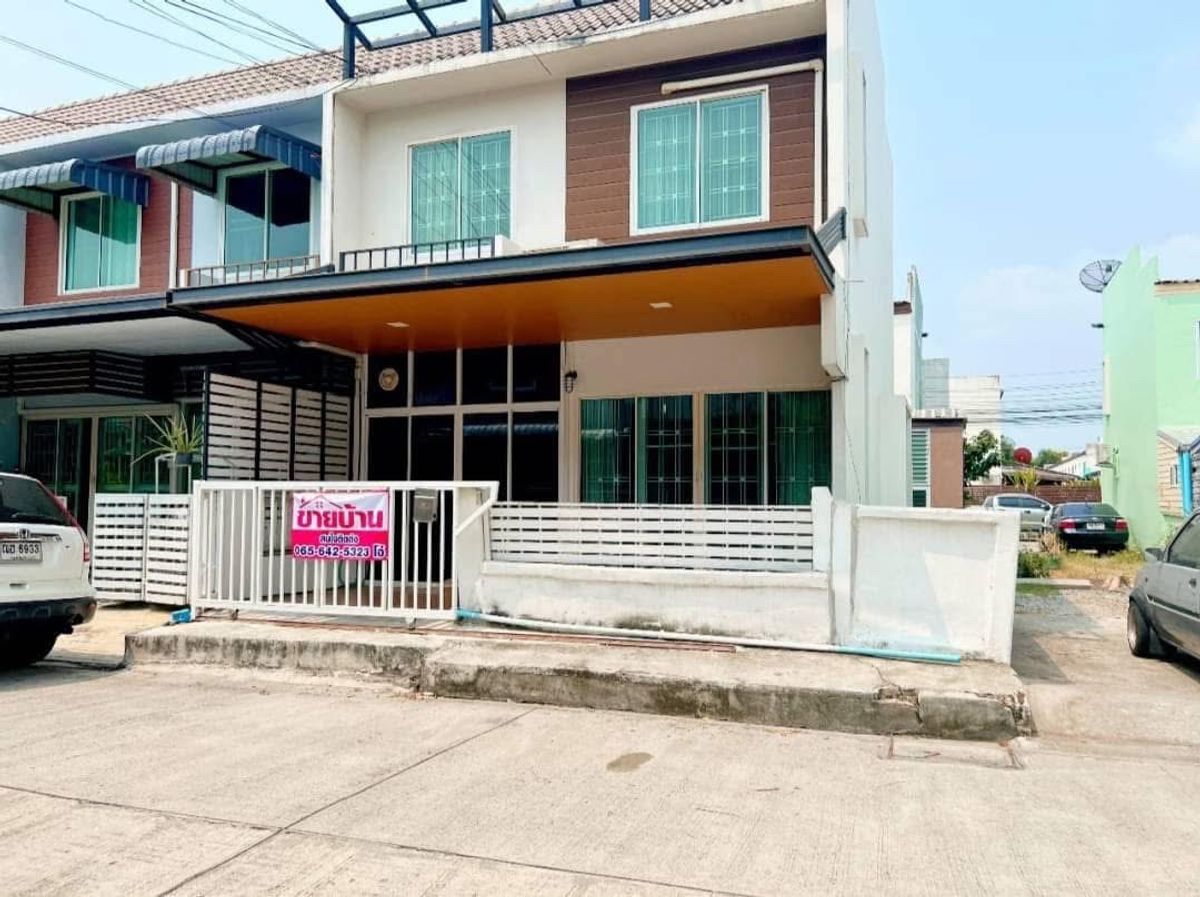 For SaleTownhomeChaengwatana, Muangthong : Townhome behind the corner