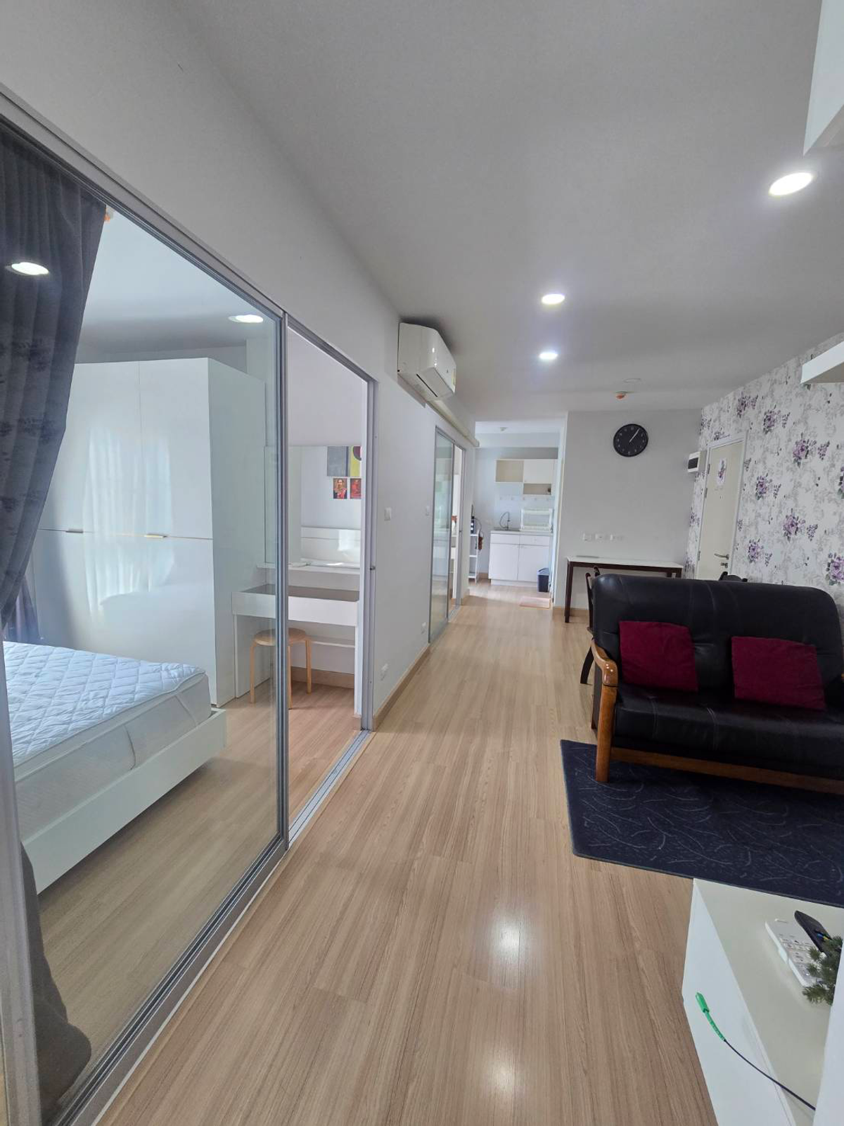 For SaleCondoBangna, Bearing, Lasalle : Condo for sale near BTS Bearing Bearing 400 M.2 Bedroom 2 Bathrooms 2 Parking 2 balcony