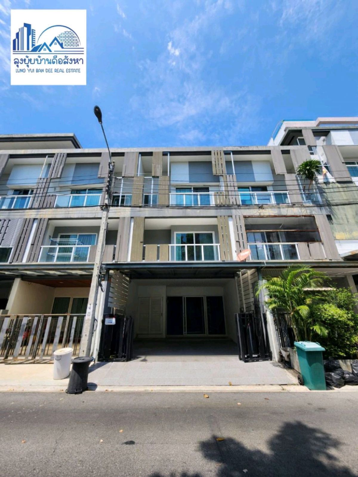 For RentTownhomeChokchai 4, Ladprao 71, Ladprao 48, : Space Town House for Rent, Lat Phrao 80-Meng Jai, very beautiful.