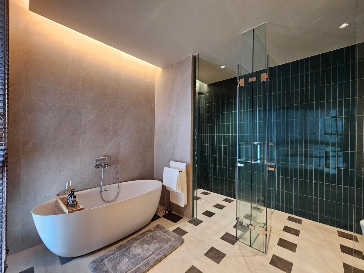 ขายบ้านเกษตร นวมินทร์ ลาดปลาเค้า : ขายบ้าน Pool Villa Smyth’s(สมิทธ์) เกษตร-นวมินทร์ ขนาด 816 Sq.m 4 bed 7 bath พิเศษเพียง 120 MB  ติดต่อ 086-795-9997 