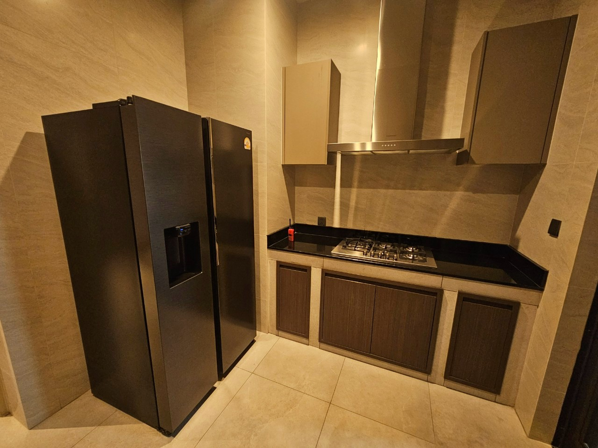 ขายบ้านเกษตร นวมินทร์ ลาดปลาเค้า : ขายบ้าน Pool Villa Smyth’s(สมิทธ์) เกษตร-นวมินทร์ ขนาด 816 Sq.m 4 bed 7 bath พิเศษเพียง 120 MB  ติดต่อ 086-795-9997 