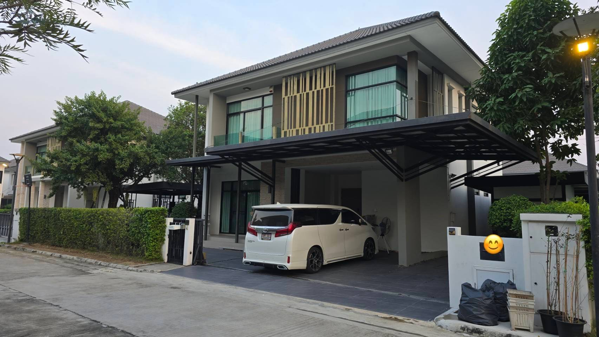 ขายบ้าน : บ้านเดี่ยวเนื้อที่ 100 ตร.ว. และ Private Clubhouse ขนาดใหญ่ ในสังคมแบบคุณ หมู่บ้านมีเพียง 92 ครอบครัว