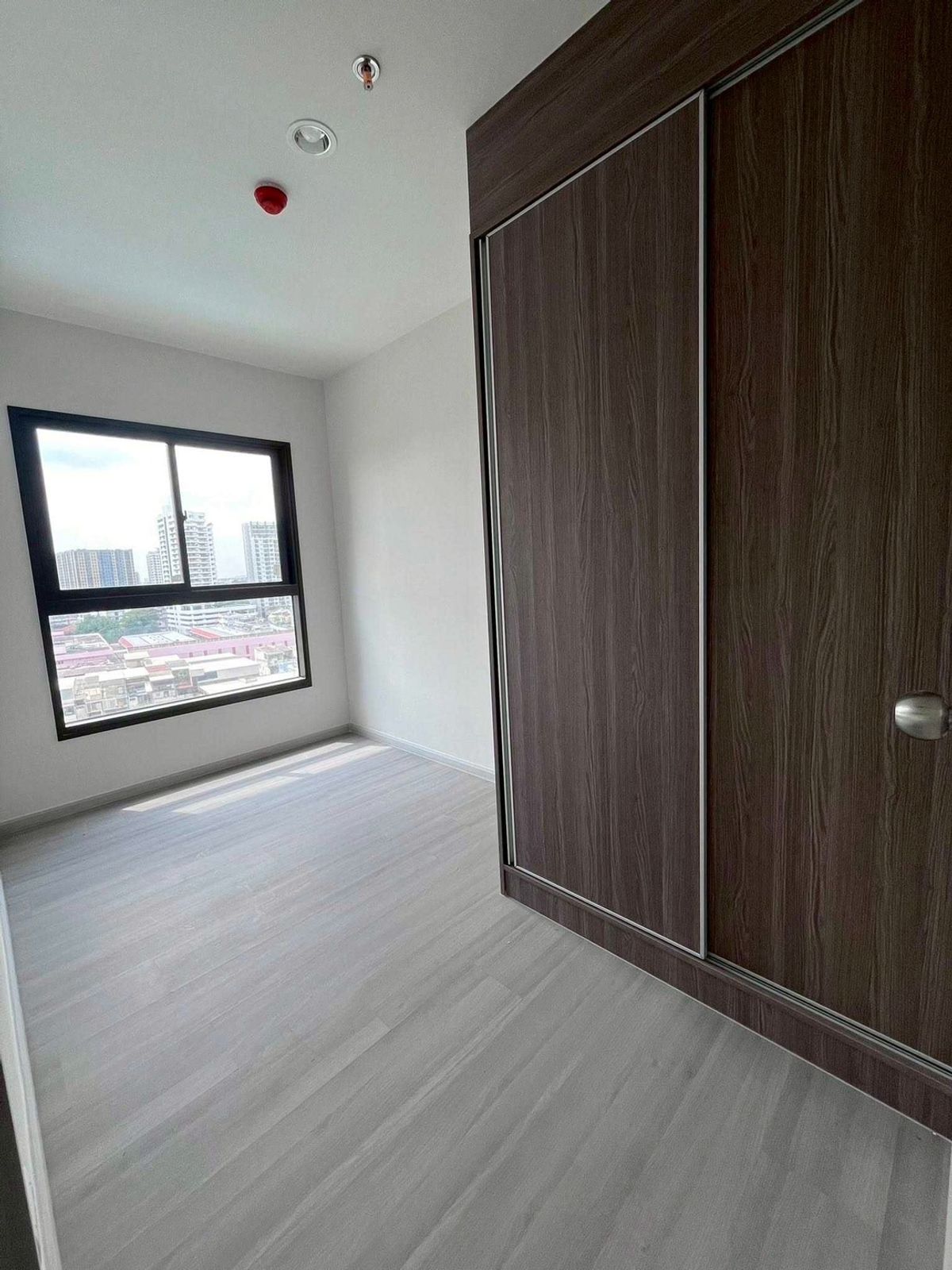 ขายคอนโดปิ่นเกล้า จรัญสนิทวงศ์ : 🌟ขาย คอนโด 2ห้องนอน 1ห้องน้ำ🌟ราคาดีมาก🔥🔥🔥  🚆mrt บางยี่ขัน🚆✨ส่วนกลาง จัดเต็ม✨  ขาย เดอะ พาร์คแลนด์ จรัญฯ ปิ่นเกล้า🔥