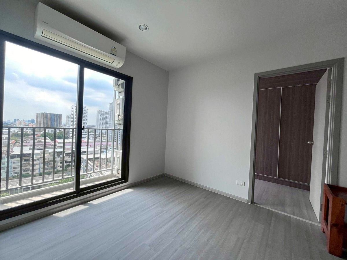 For SaleCondoPinklao, Charansanitwong : 🌟 2 bedroom condo for sale 1 bathroom 🌟 Very good price 🔥🔥🔥 🚆MRT Bang Yi Khan 🚆✨ The central section is full ✨ Sell Parkland Charan Pinklao 🔥
