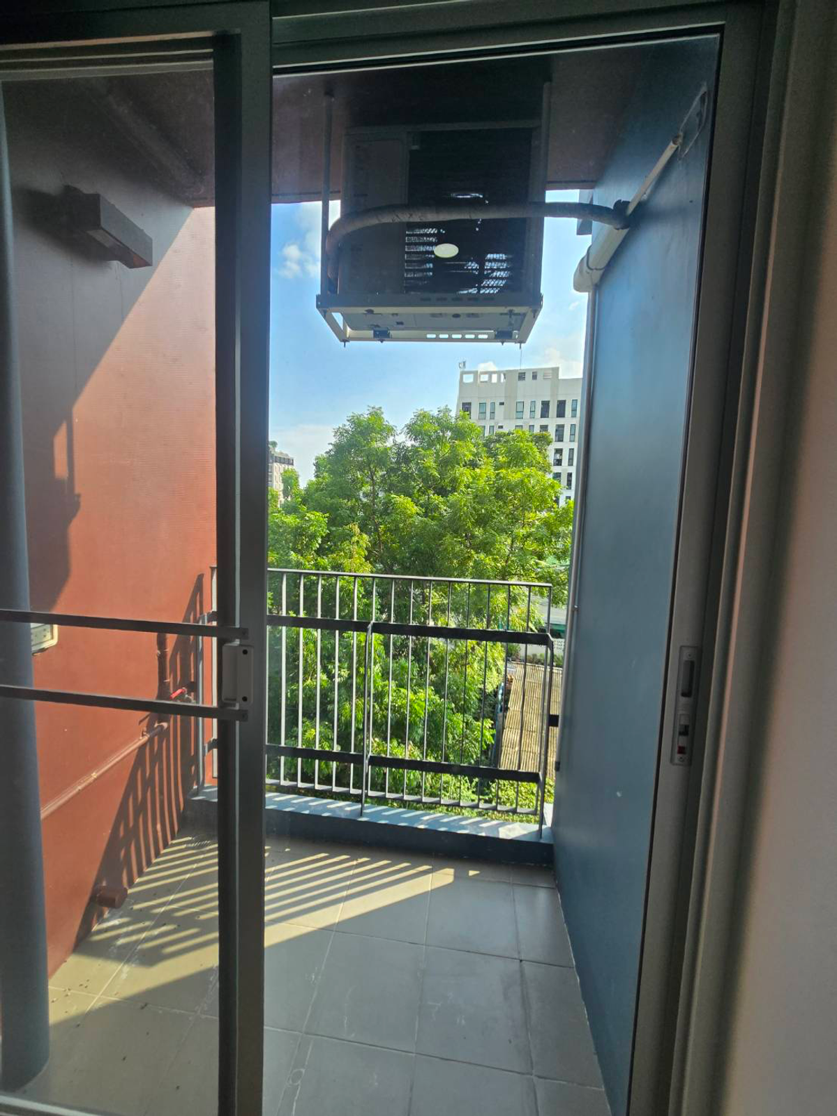 For SaleCondoBangna, Bearing, Lasalle : Condo for sale near BTS Bearing Bearing 400 M.2 Bedroom 2 Bathrooms 2 Parking 2 balcony