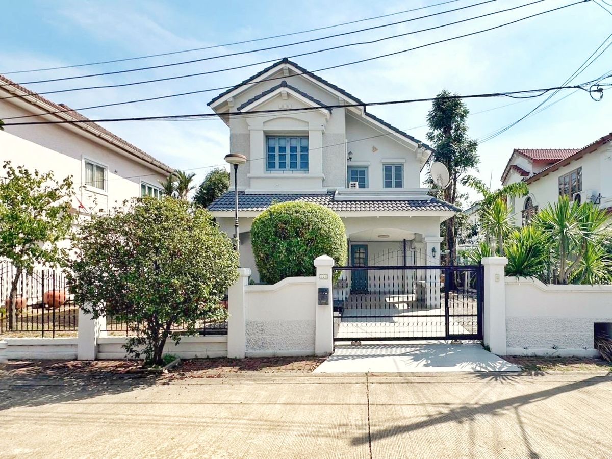 For SaleHousePathum Thani,Rangsit, Thammasat : House for sale in Land & Amp; House Swale, Rangsit 2, beautiful, large, a lot of land, good atmosphere at the best price.