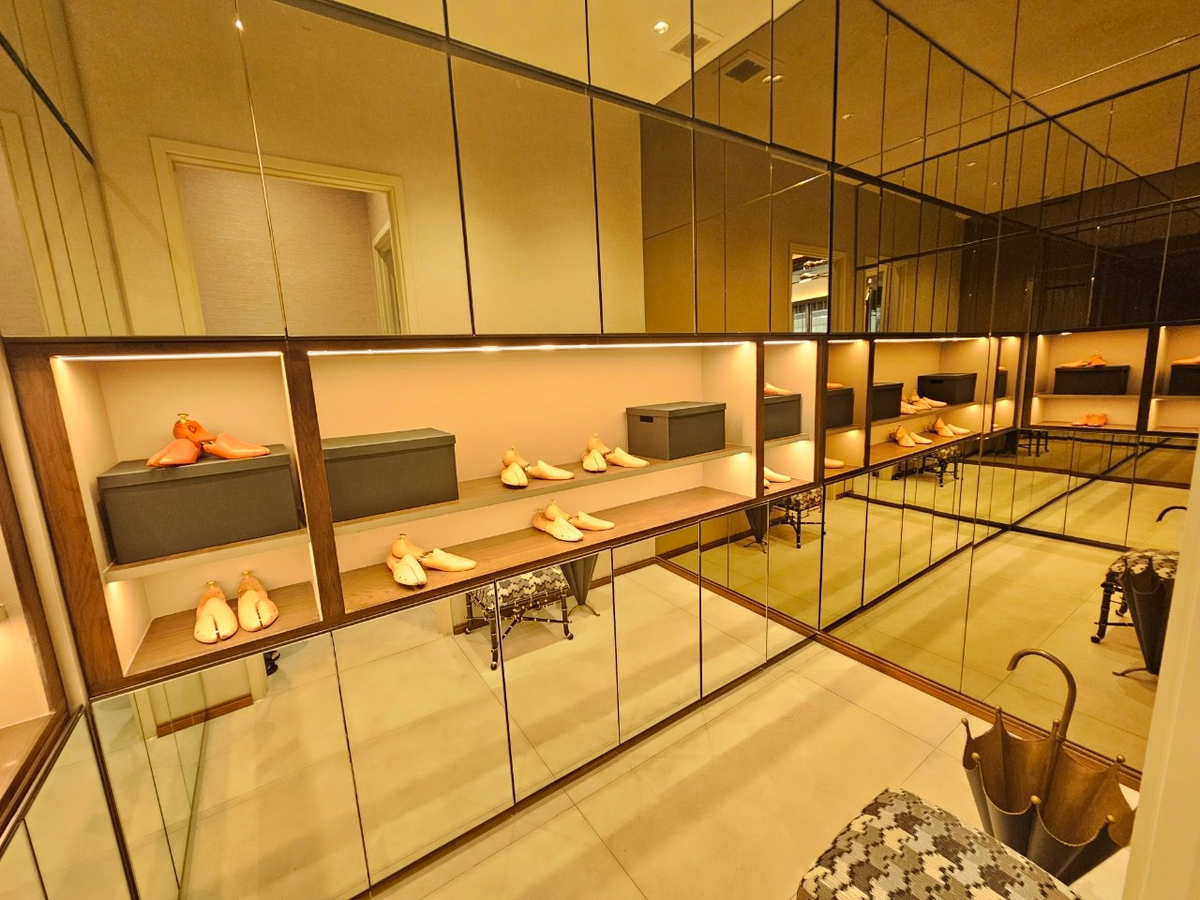 ขายบ้านเกษตร นวมินทร์ ลาดปลาเค้า : ขายบ้าน Pool Villa Smyth’s(สมิทธ์) เกษตร-นวมินทร์ ขนาด 816 Sq.m 4 bed 7 bath พิเศษเพียง 120 MB  ติดต่อ 086-795-9997 