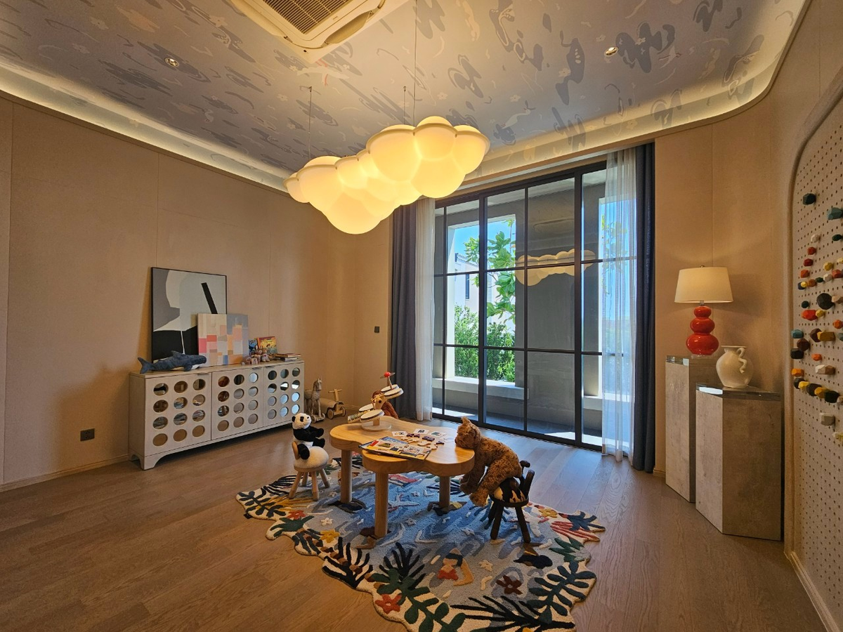 ขายบ้านเกษตร นวมินทร์ ลาดปลาเค้า : ขายบ้าน Pool Villa Smyth’s(สมิทธ์) เกษตร-นวมินทร์ ขนาด 816 Sq.m 4 bed 7 bath พิเศษเพียง 120 MB  ติดต่อ 086-795-9997 