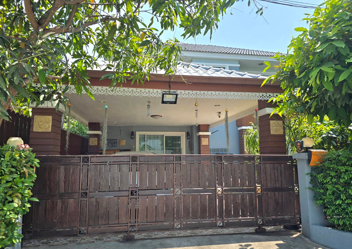 For RentHousePathum Thani,Rangsit, Thammasat : Rent a 2 -story detached house, 80 Sq. Lam Luk Ka, Khlong 6, near Chatchawan Market