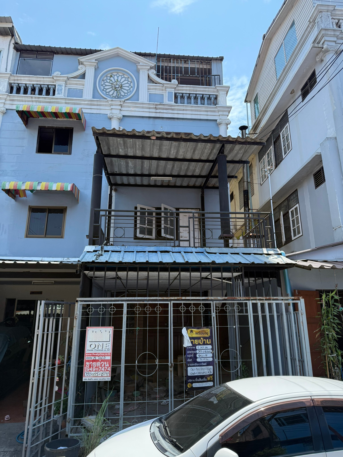 For SaleTownhomeSamut Prakan,Samrong : Urgent sale !! Townhouse