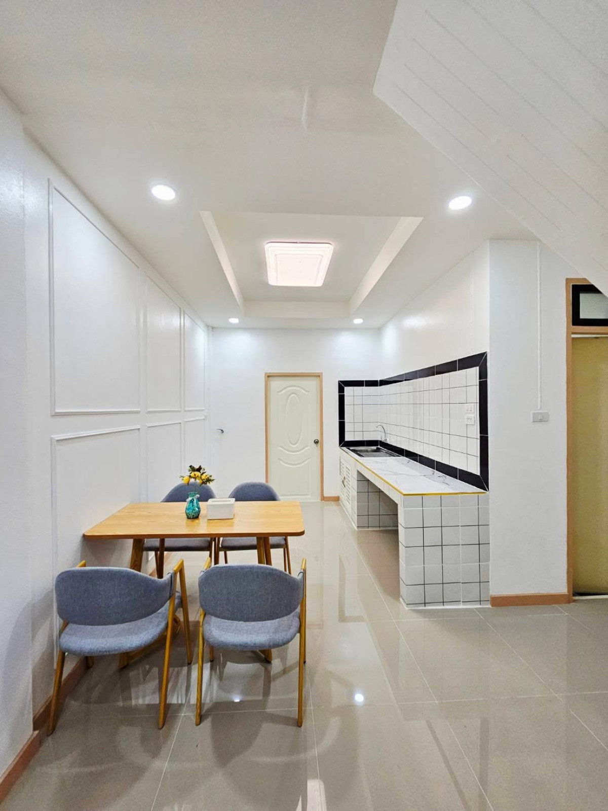 ขายทาวน์โฮมนนทบุรี บางใหญ่ บางบัวทอง : ขายทาวน์เฮ้าส์/ทาวน์โฮม  ดิเอมเมอรัลด์ พาร์ค 2 บางบัวทอง บางบัวทอง นนทบุรี  CX-144861 