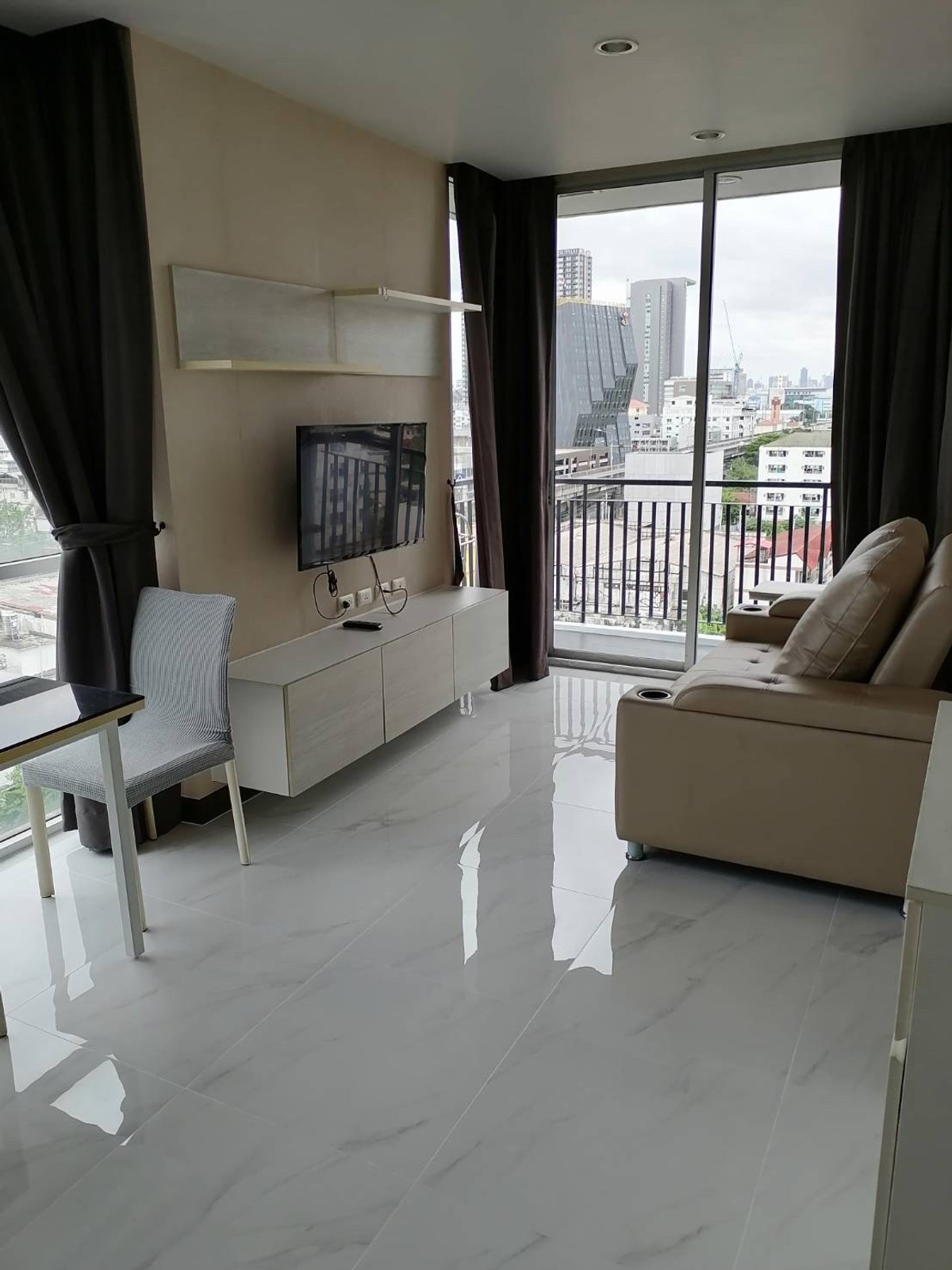 ให้เช่าคอนโดรามคำแหง หัวหมาก : ให้เช่าคอนโด ชีวาทัย รามคำแหง มีเครื่องซักผ้า