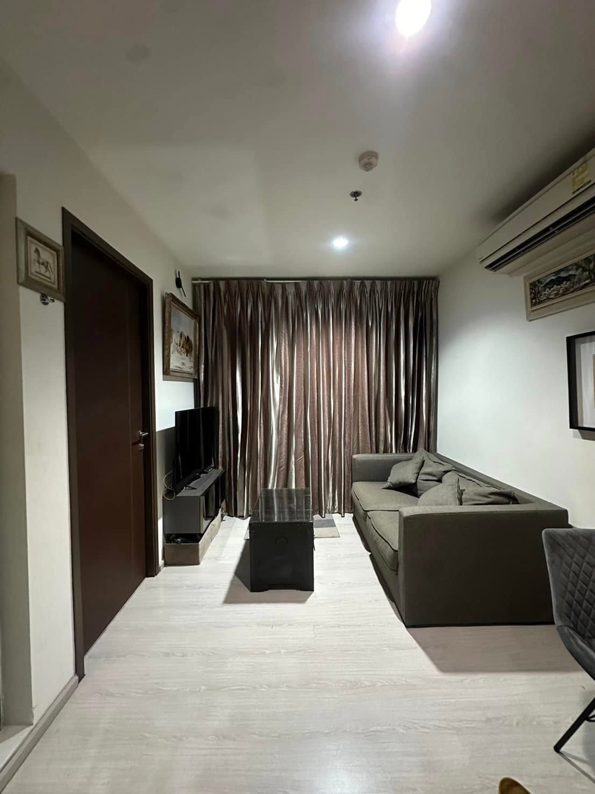 For RentCondoRama9, Petchburi, RCA : For rent ❗❗RHYTHM Asoke / Rit Asoke Line ID: @ gloorious1 (with @ too). For more information, please add LINE.