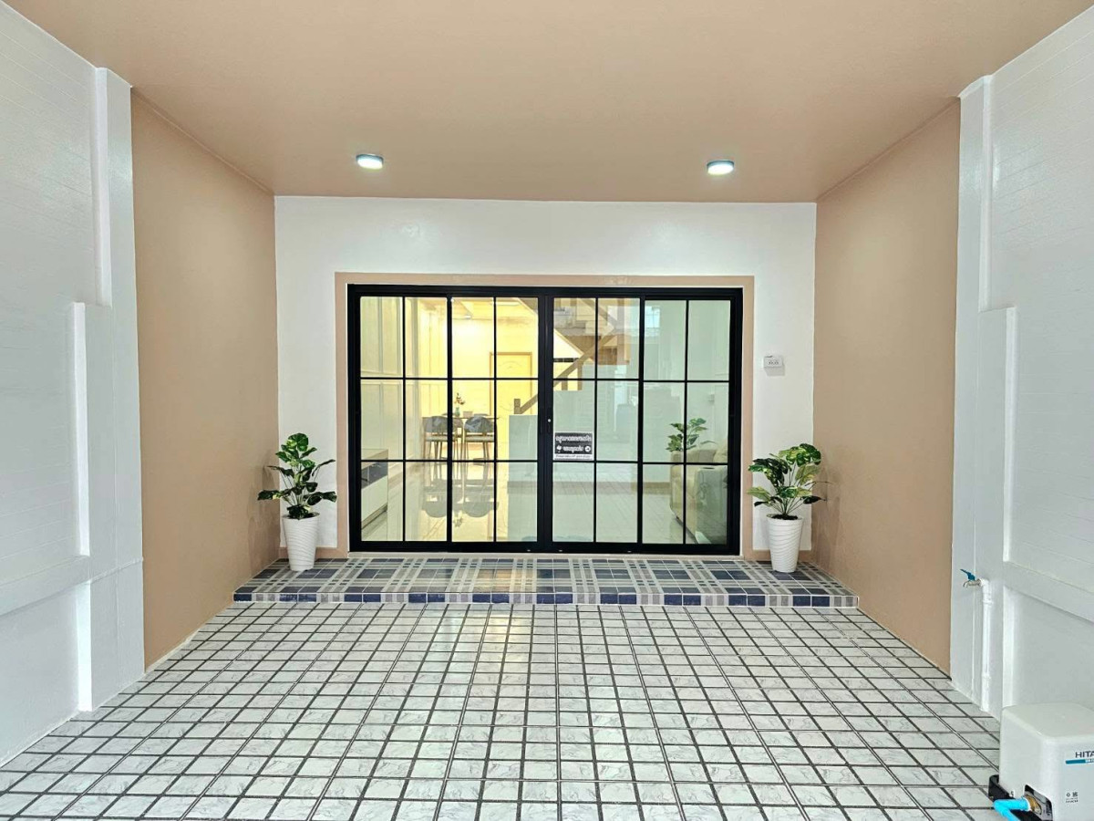 ขายทาวน์โฮมนนทบุรี บางใหญ่ บางบัวทอง : ขายทาวน์เฮ้าส์/ทาวน์โฮม  ดิเอมเมอรัลด์ พาร์ค 2 บางบัวทอง บางบัวทอง นนทบุรี  CX-144861 