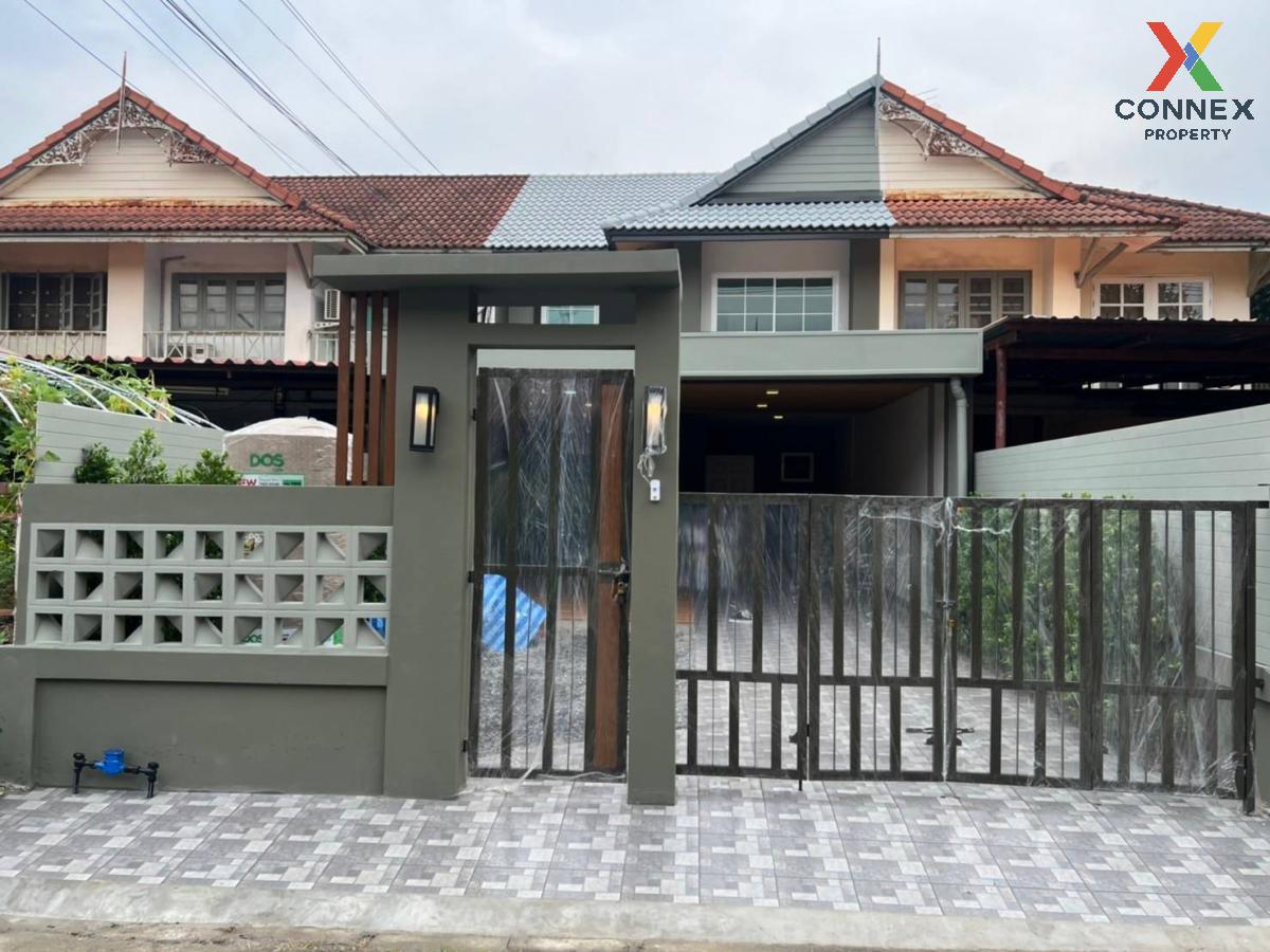 For SaleTownhomePathum Thani,Rangsit, Thammasat : For Sale Townhouse/Townhome  , Baan Pruksa 11 , wide frontage , newly renovated , Khlong Sam , khlong Luang , Pathum Thani , CX-117226