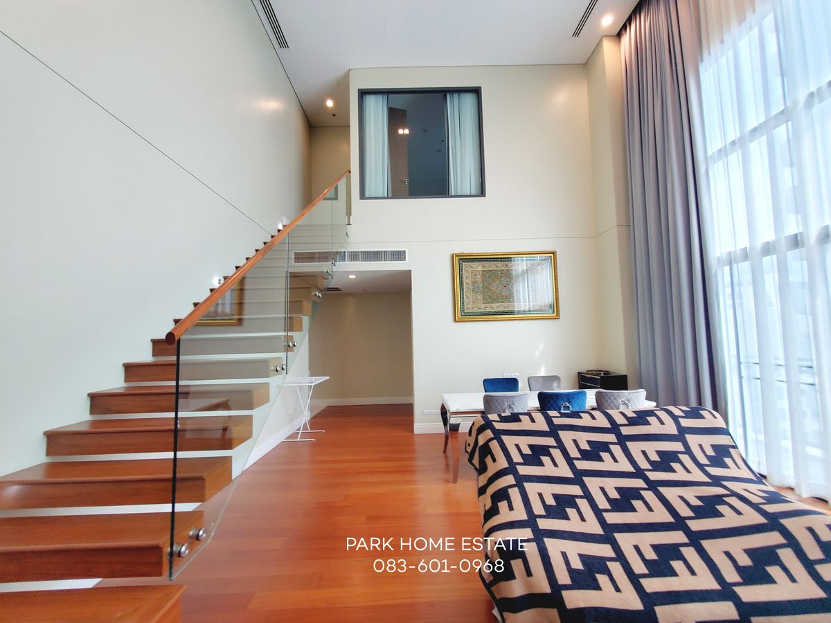 For RentCondoSukhumvit, Asoke, Thonglor : 3 Bedroom Duplex |  Bright Sukhumvit 24 only 100k thb/month