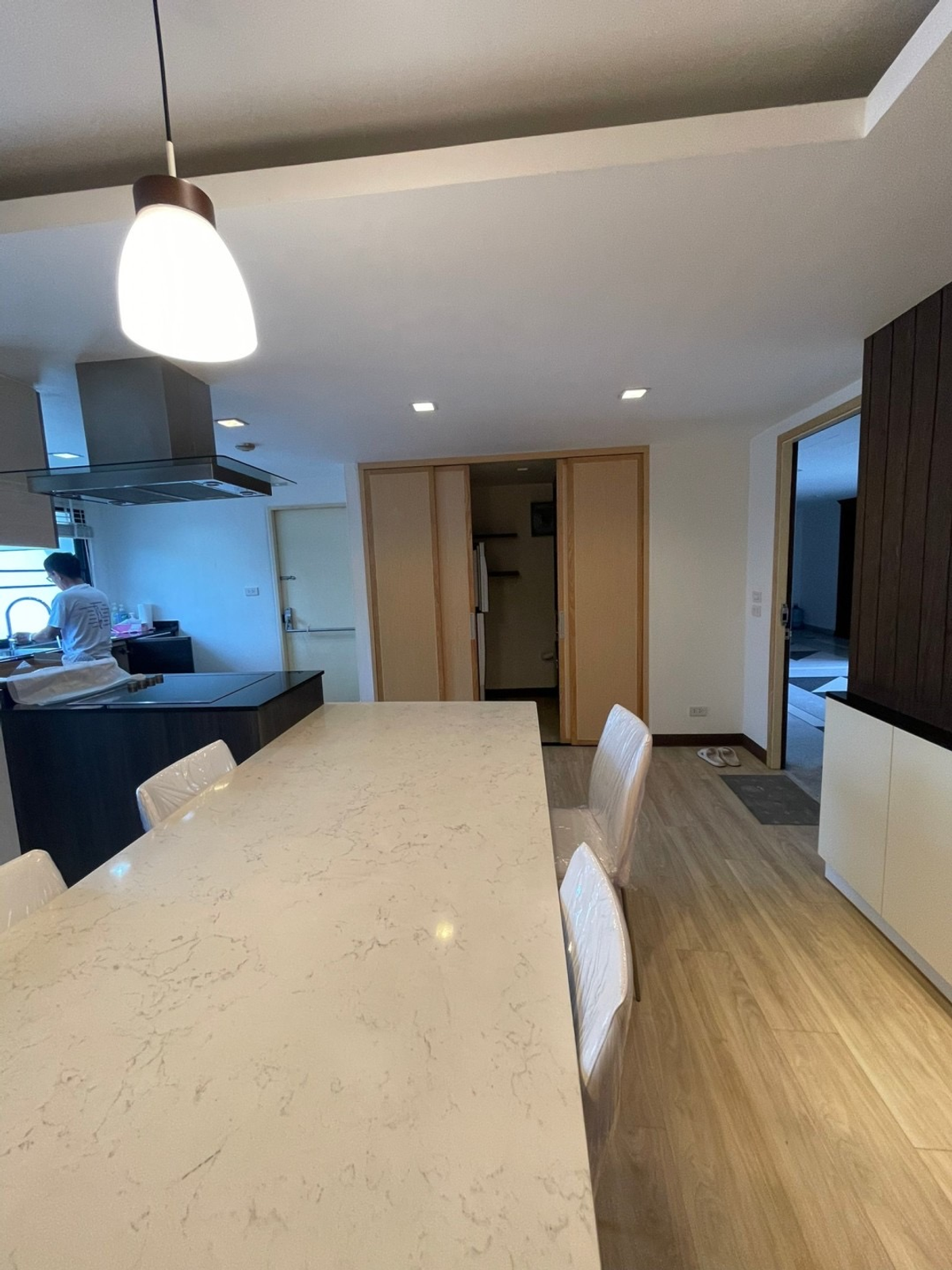 For SaleCondoWitthayu, Chidlom, Langsuan, Ploenchit : Privacy in CBD !! The condo has a high privacy. With only 30 units, beautiful rooms, very good condition.