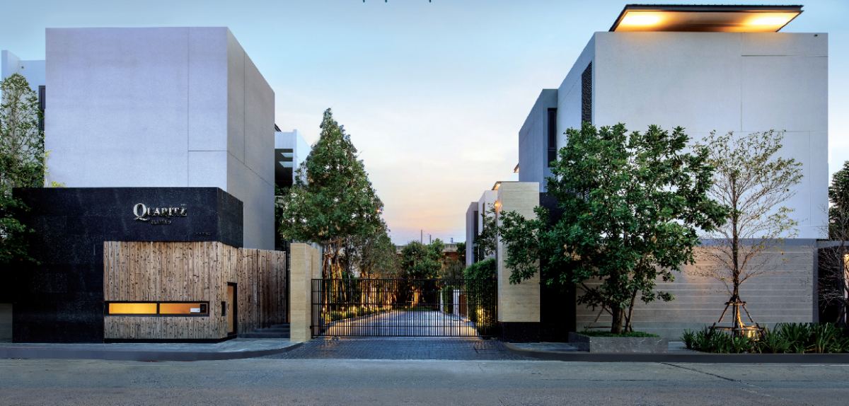 ขายบ้านพัฒนาการ ศรีนครินทร์ : ขายบ้านเดี่ยว 3 ชั้น สไตล์ Modern Luxury Residence หลังสุดท้าย!! ติดถนนพระราม 9 