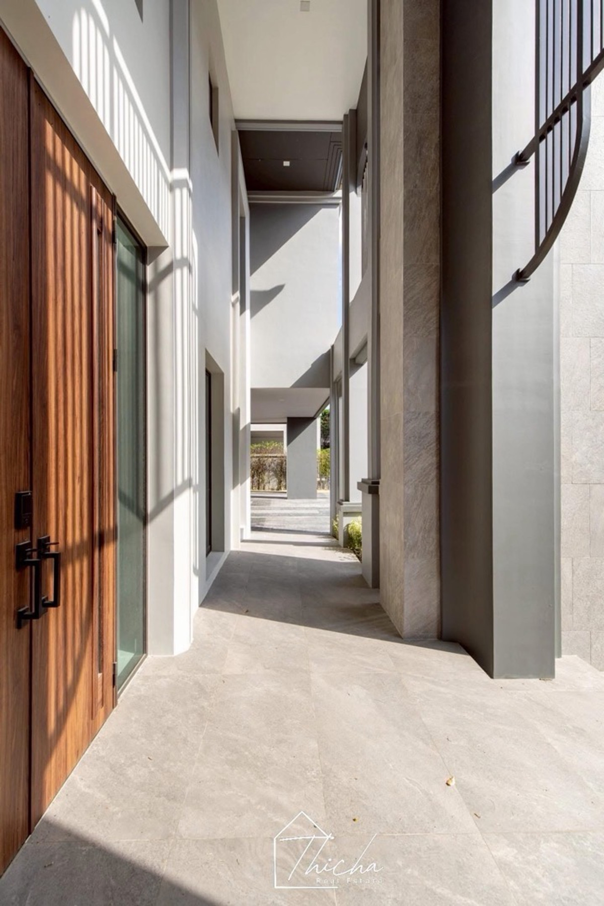 ขายบ้านปิ่นเกล้า จรัญสนิทวงศ์ : บ้านเดี่ยว ติดถนนกาญจนา
 แกรนด์ บางกอก บูเลอวาร์ด ปิ่นเกล้า-กาญจนา 