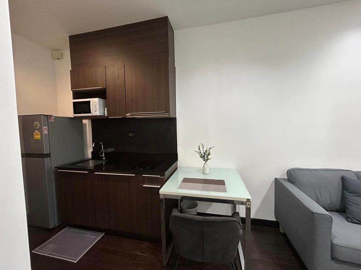 ให้เช่าคอนโดราชเทวี พญาไท : Ideo Q Phayathai【𝐑𝐄𝐍𝐓】🔥คอนโดหรู โทนขาวสว่าง พร้อมพื้นที่ใช้สอยลงตัว บิ้วอินเฟอร์ครบ 🔥 ติดต่อไลน์ไอดี: @hacondo