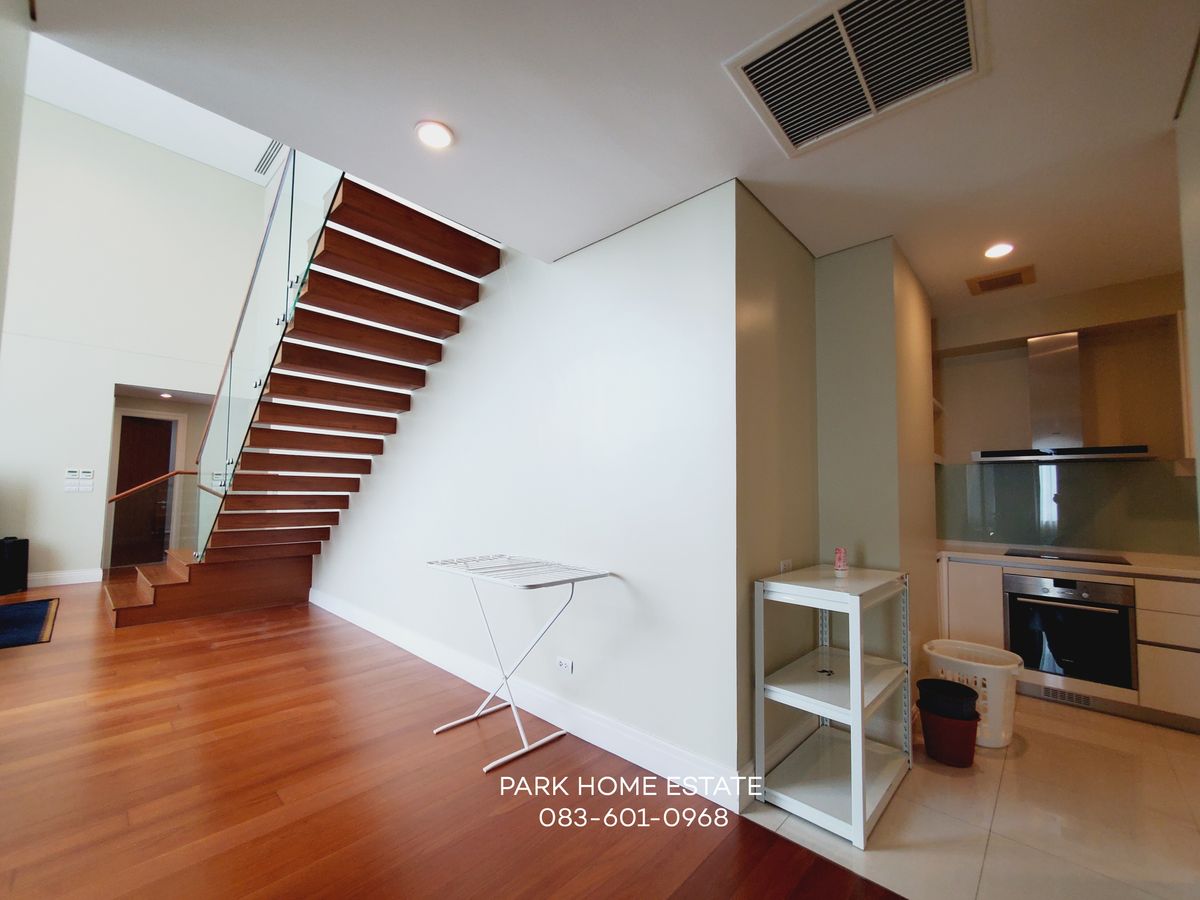 For RentCondoSukhumvit, Asoke, Thonglor : 3 Bedroom Duplex |  Bright Sukhumvit 24 only 100k thb/month