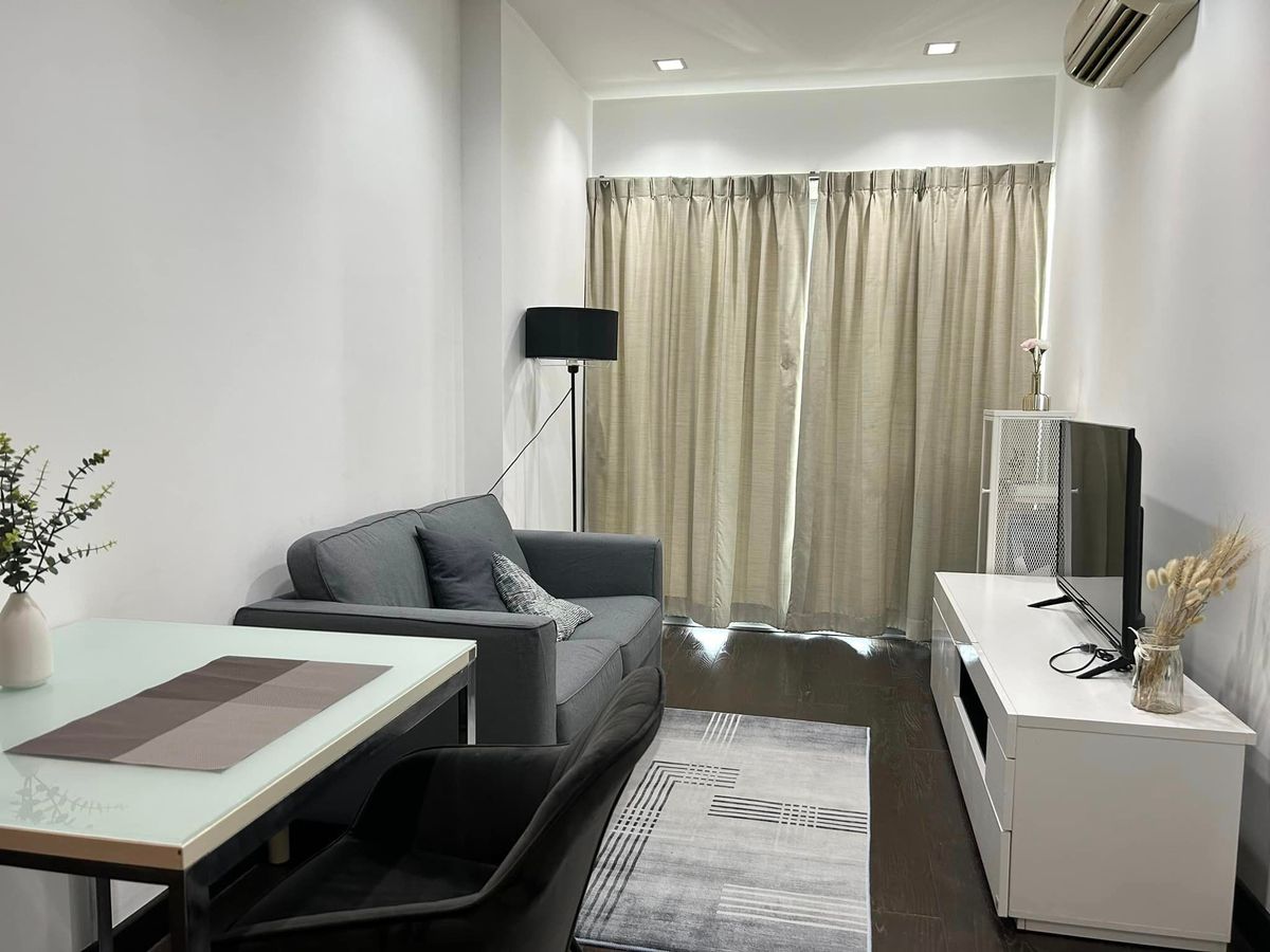 ให้เช่าคอนโดราชเทวี พญาไท : Ideo Q Phayathai【𝐑𝐄𝐍𝐓】🔥คอนโดหรู โทนขาวสว่าง พร้อมพื้นที่ใช้สอยลงตัว บิ้วอินเฟอร์ครบ 🔥 ติดต่อไลน์ไอดี: @hacondo