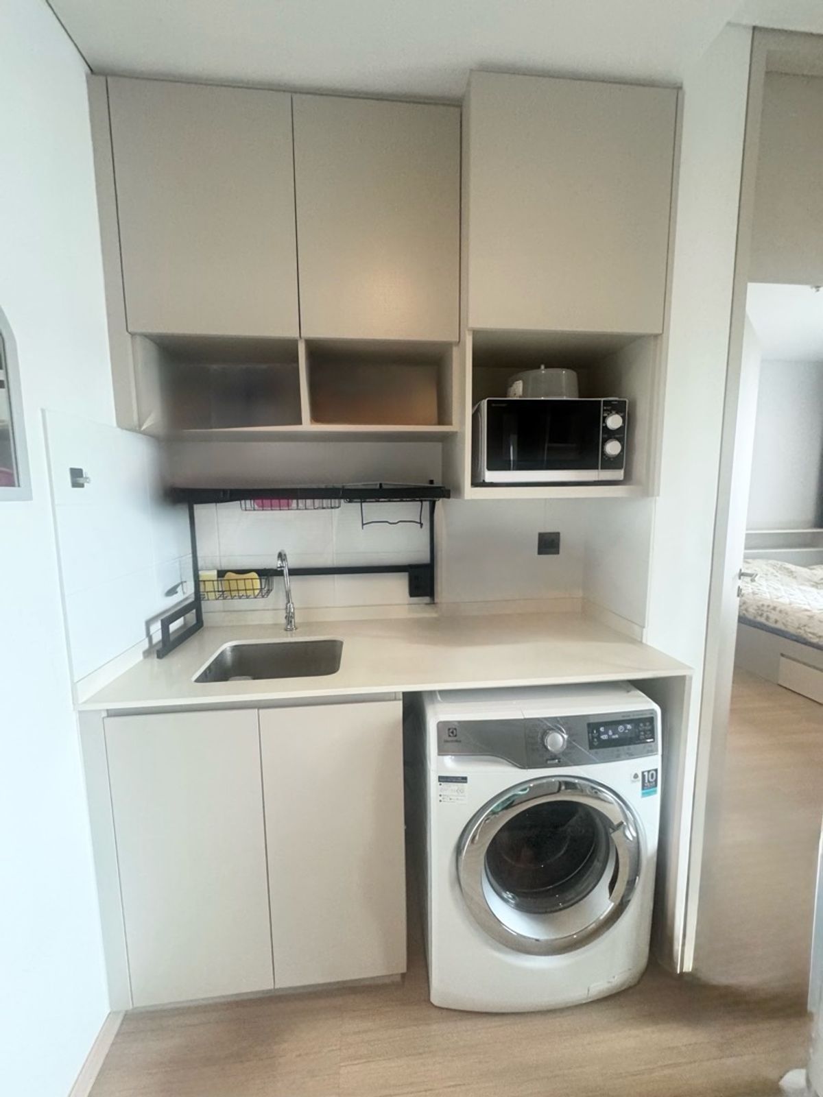 ให้เช่าคอนโดพระราม 9 เพชรบุรีตัดใหม่ RCA : ให้เช่า Lumpini Suite Phetchaburi-Makkasan ไม่พลาด !!!