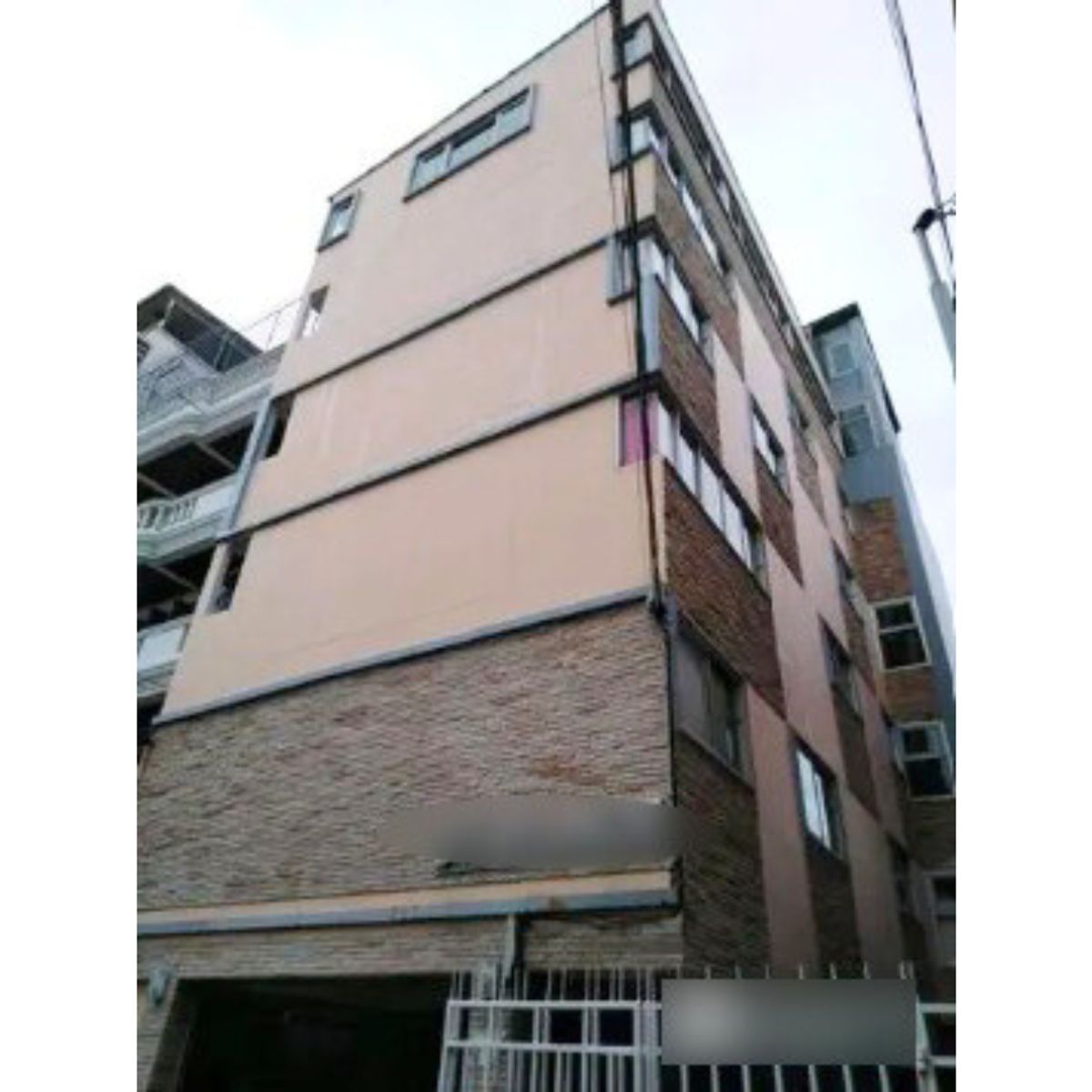 For SaleHotel&Apartment BusinessRatchadapisek, Huaikwang, Suttisan : Selling apartments for the entire building, 23 rooms, MRT Huai Khwang, only 500 meters, near Ratchada and Soi Inthamara Road, area 50 Sq.