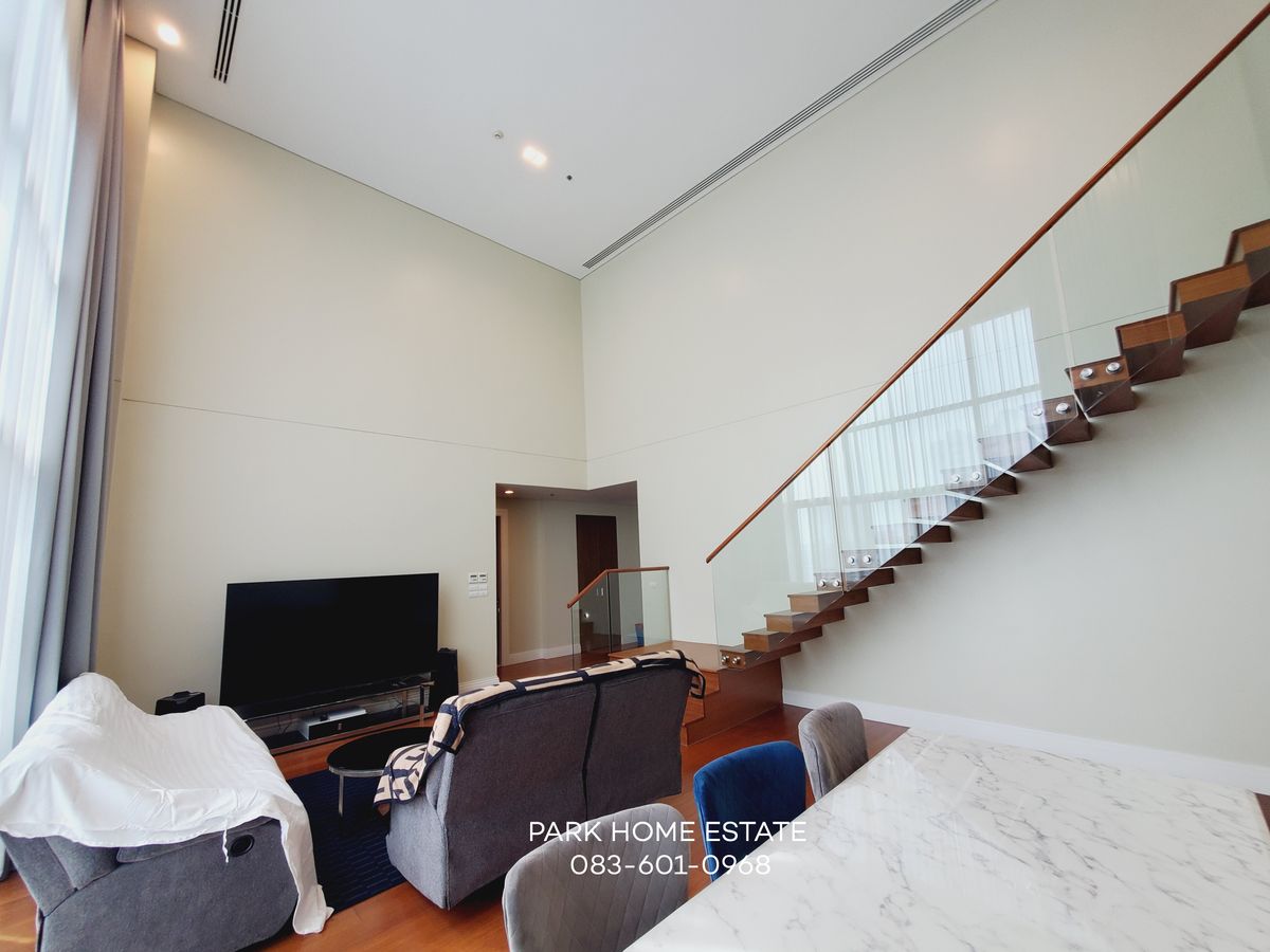 For RentCondoSukhumvit, Asoke, Thonglor : 3 Bedroom Duplex |  Bright Sukhumvit 24 only 100k thb/month