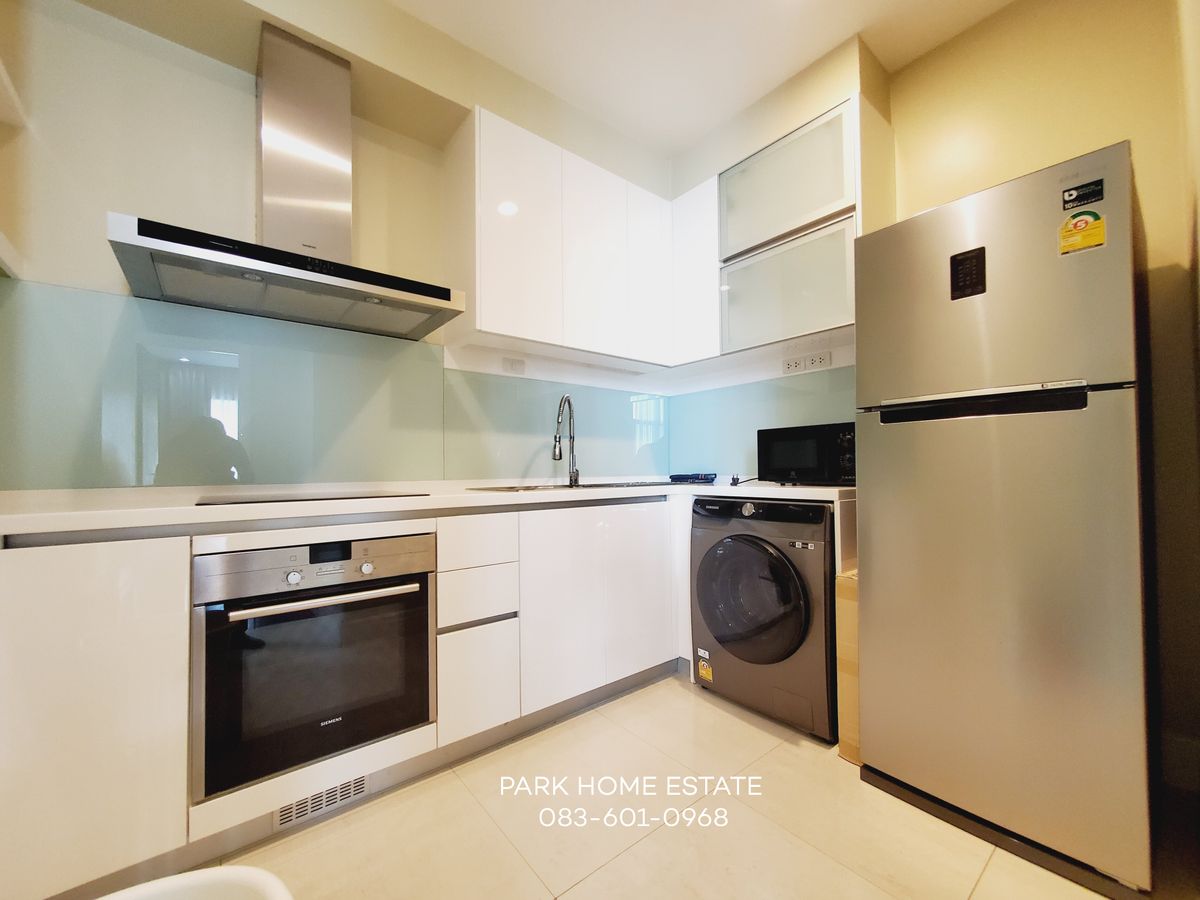 For RentCondoSukhumvit, Asoke, Thonglor : 3 Bedroom Duplex |  Bright Sukhumvit 24 only 100k thb/month