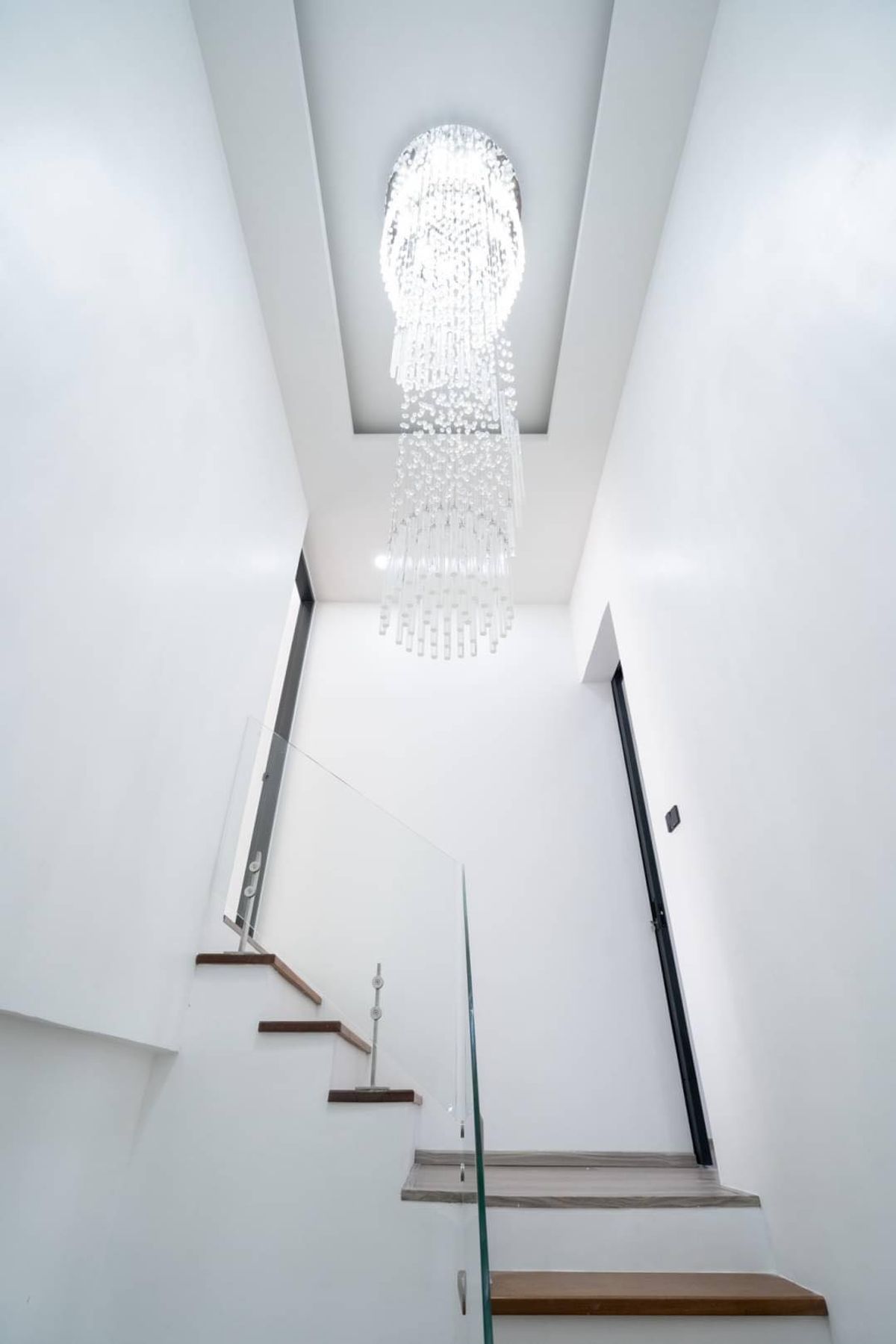 ขายทาวน์โฮมสุขุมวิท อโศก ทองหล่อ : Townhome 3 ชั้น 4 ห้องนอน ใจกลางสุขุมวิท 15 ทำเลศักยภาพ ราคาคุ้มค่าสุดๆ