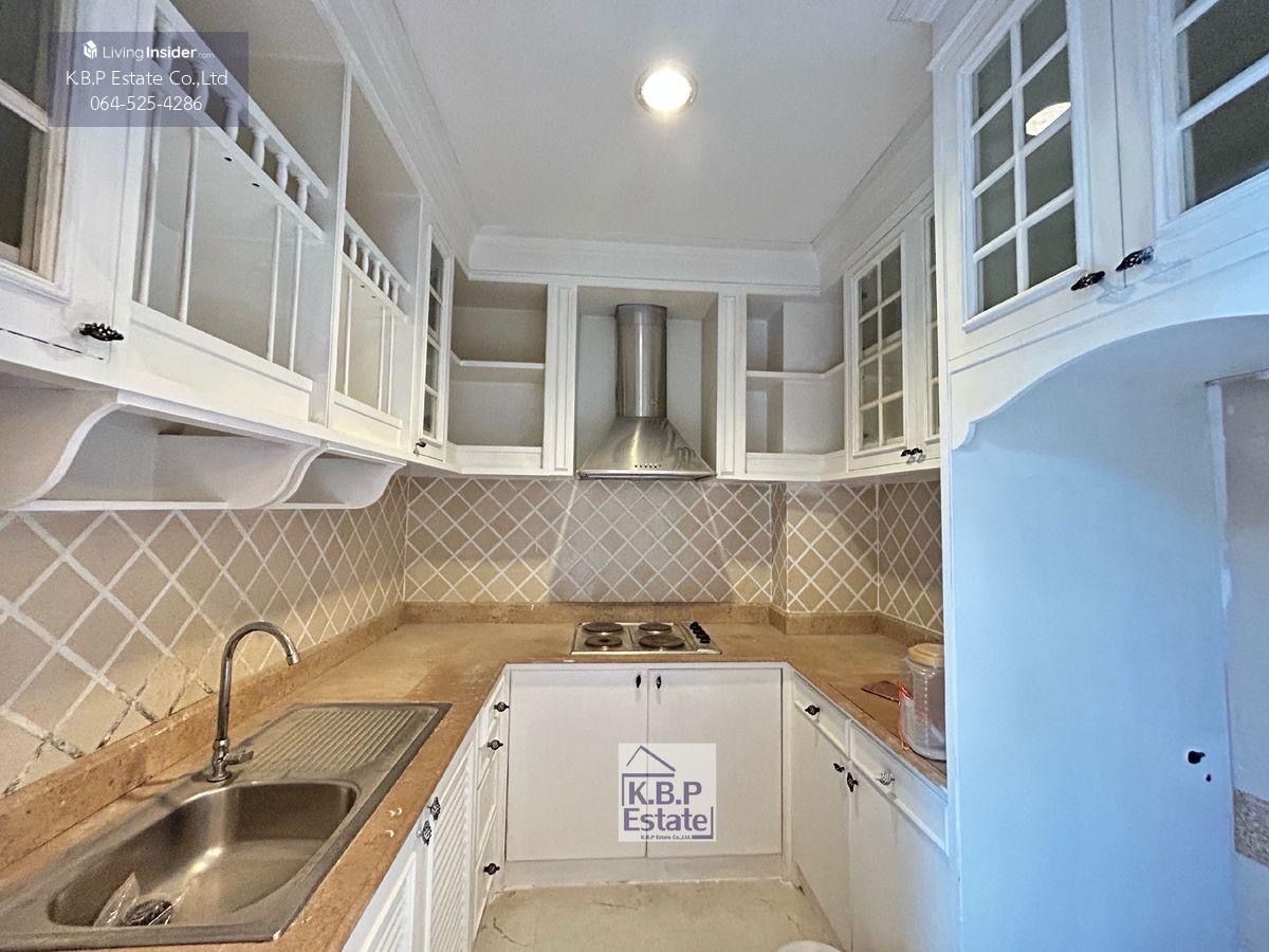 ขายทาวน์โฮมสาทร นราธิวาส : ขายทาวน์โฮม ขนาดใหญ่ 4ห้องนอน 6ห้องน้ำ 