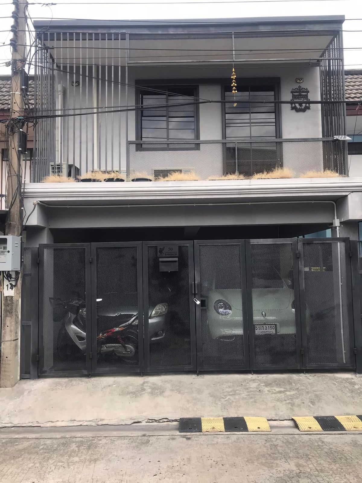 ขายทาวน์โฮมโชคชัย4 ลาดพร้าว71 : บ้านรีโนเวทใหม่ ใจกลางโชคชัย 4! 4 ห้องนอน ทำเลทอง ใกล้รถไฟฟ้า สายสีเหลือง