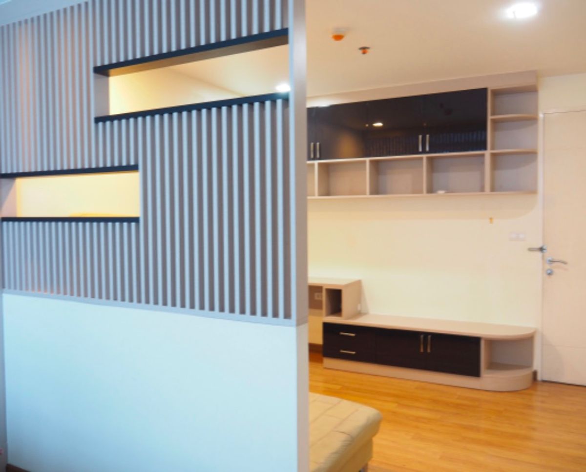 For RentCondoRatchathewi,Phayathai : Wish@Siam【𝐑𝐄𝐍𝐓】🔥 Muji style condo Natural wood tones simple furniture decoration.🔥 Contact Line ID: @hacondo