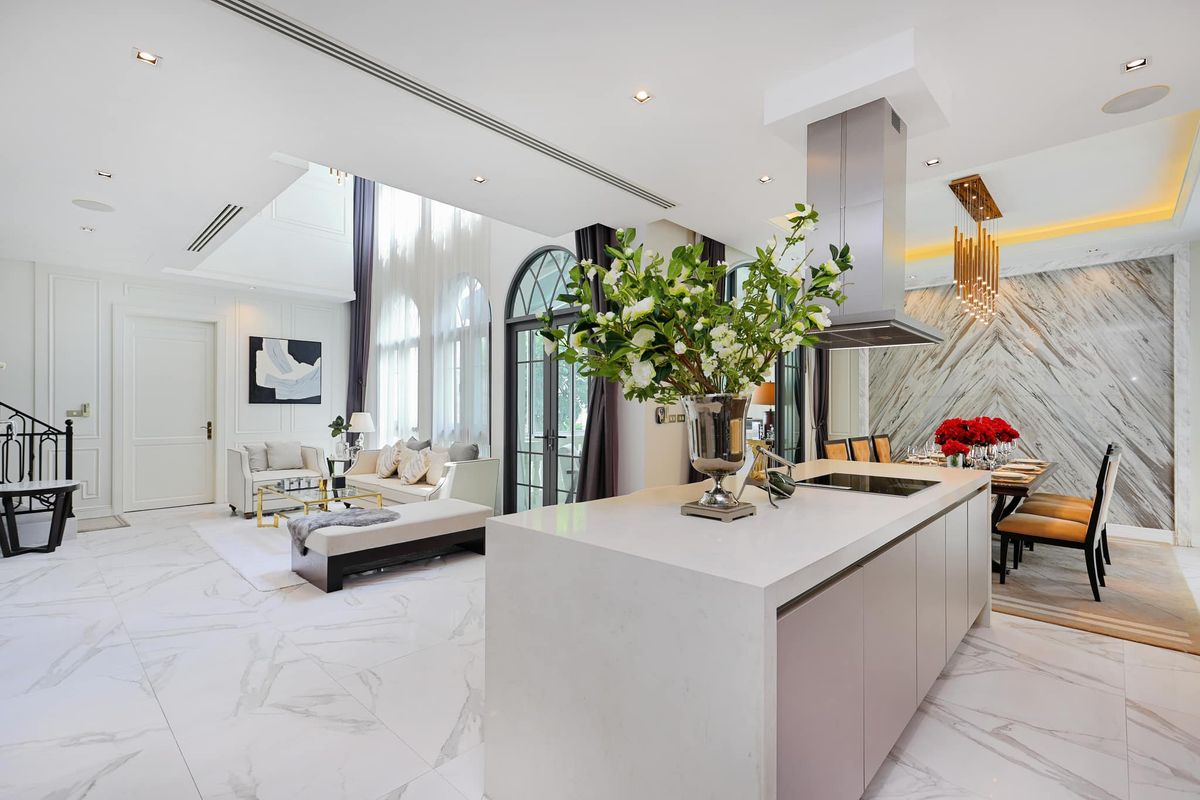 ขายบ้านสุขุมวิท อโศก ทองหล่อ : 👑บ้านสวยตกแต่ง พร้อมอยู่ ในเอกมัย 22 👑บ้านออกแบบโดย Hirsch Bedner Associates (HBA)